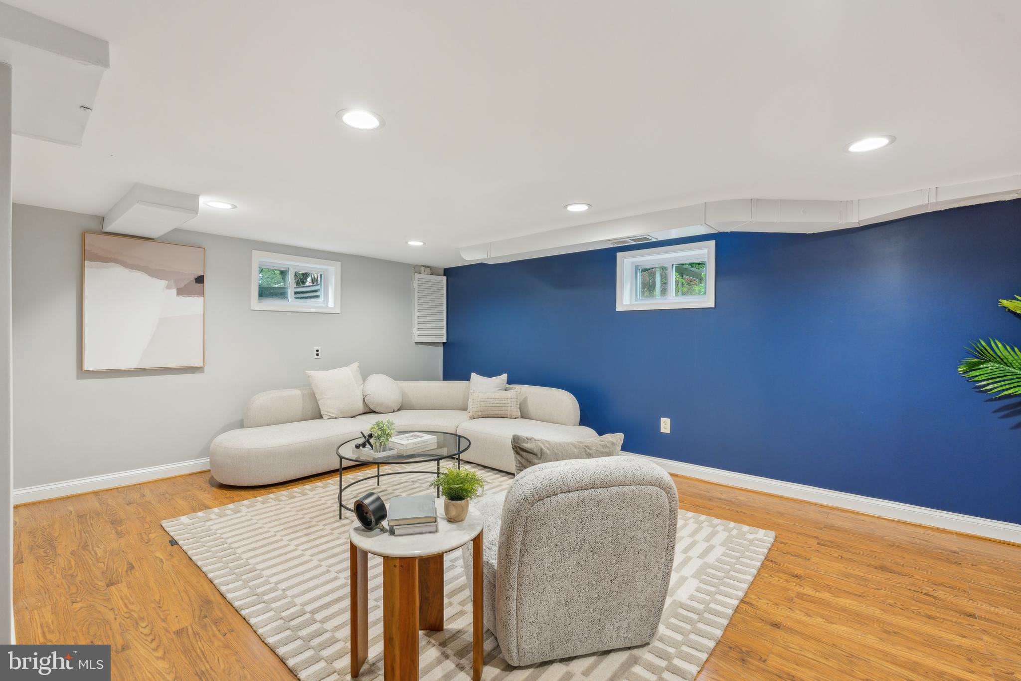 4411 Ambler Dr