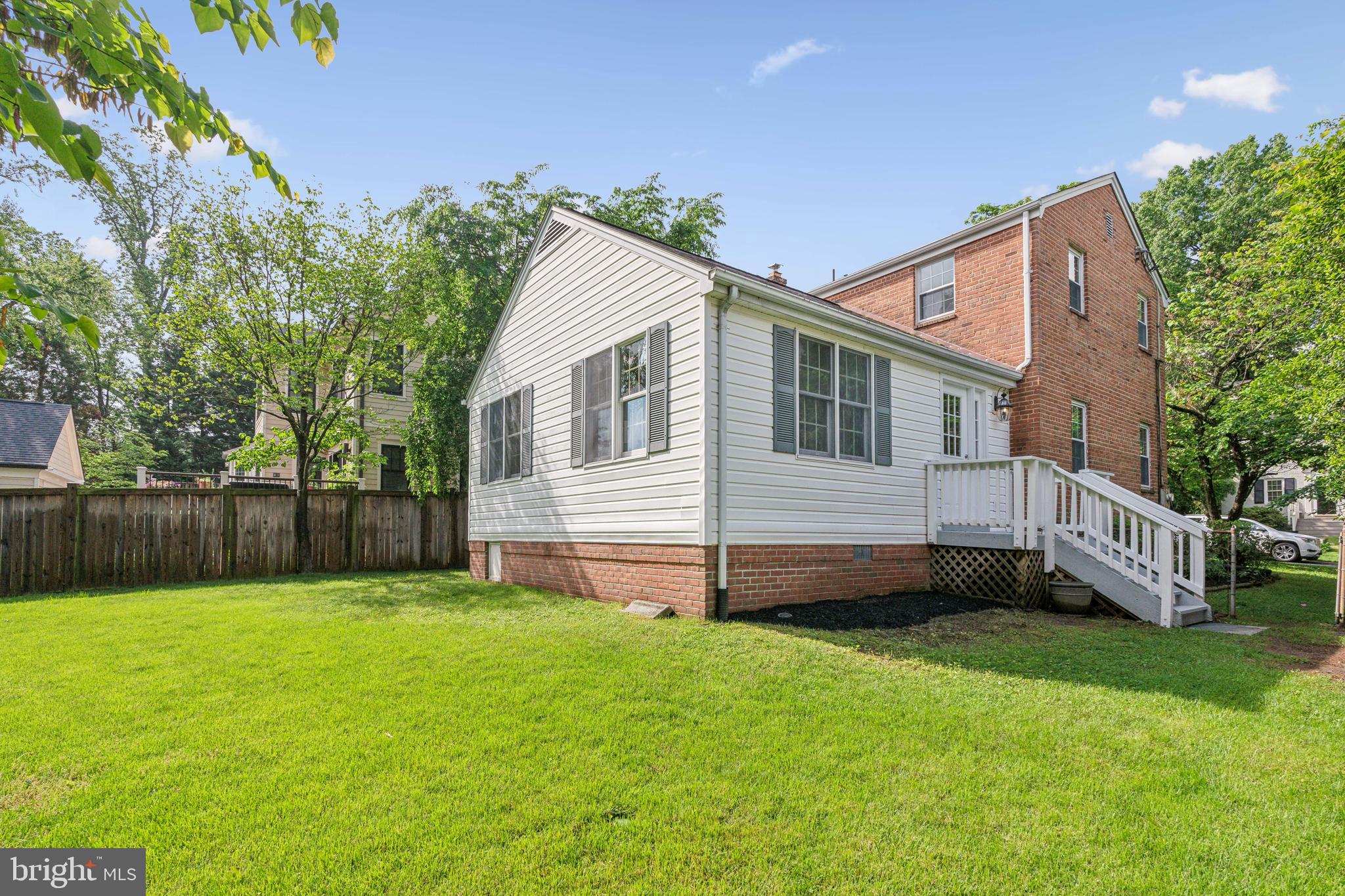4411 Ambler Dr