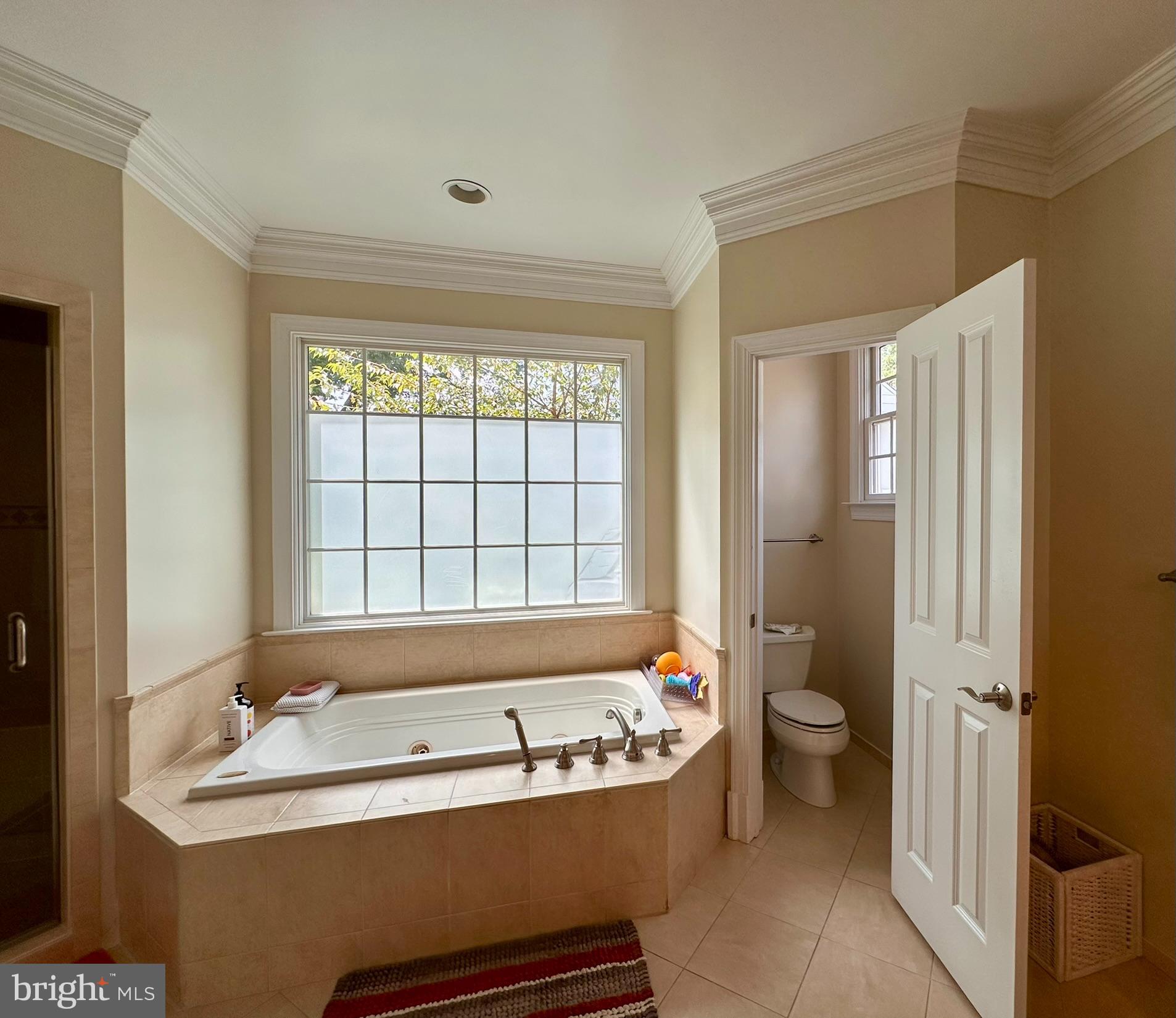 6204 MELVERN DR