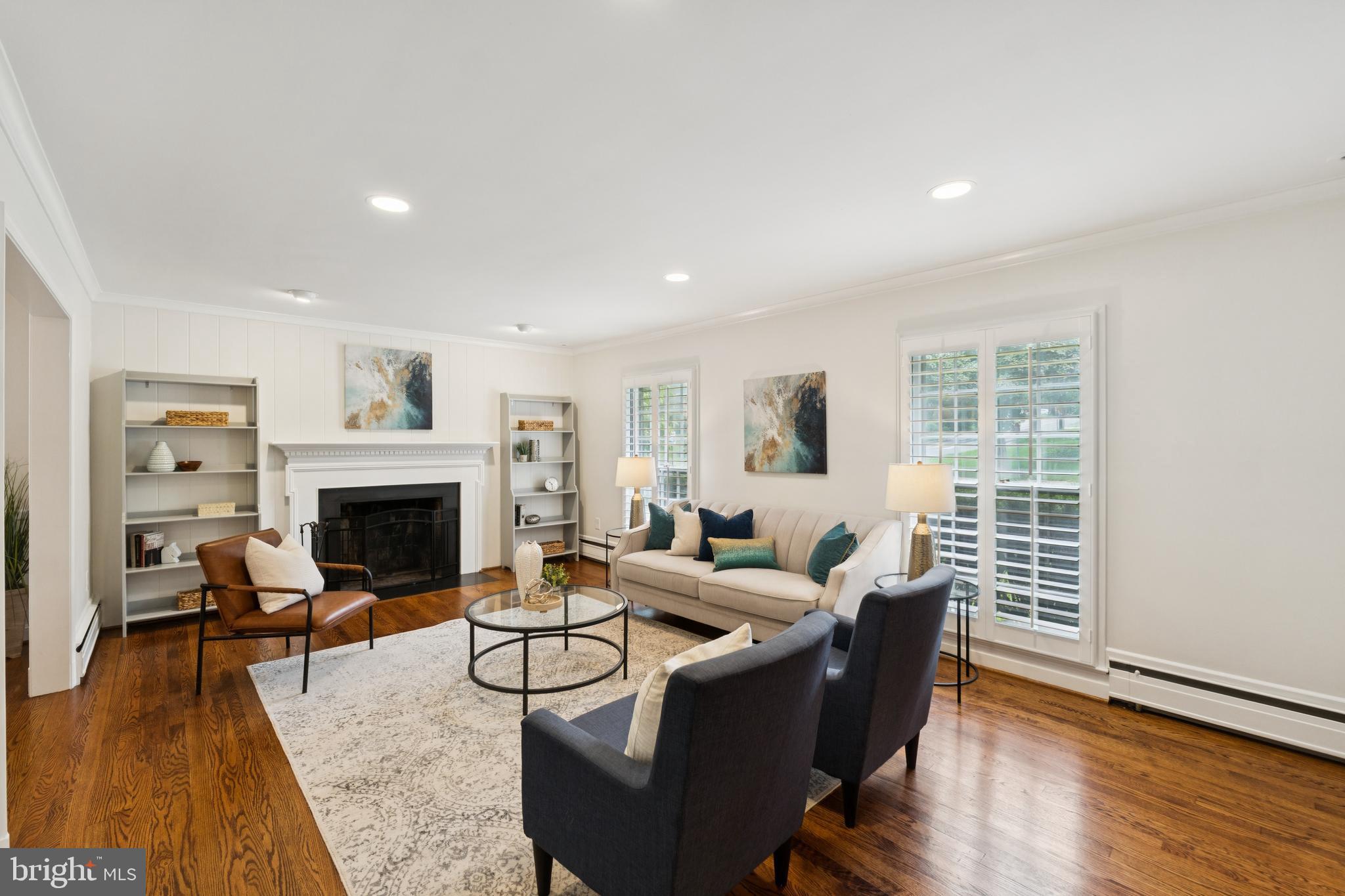 10016 E BEXHILL DRIVE