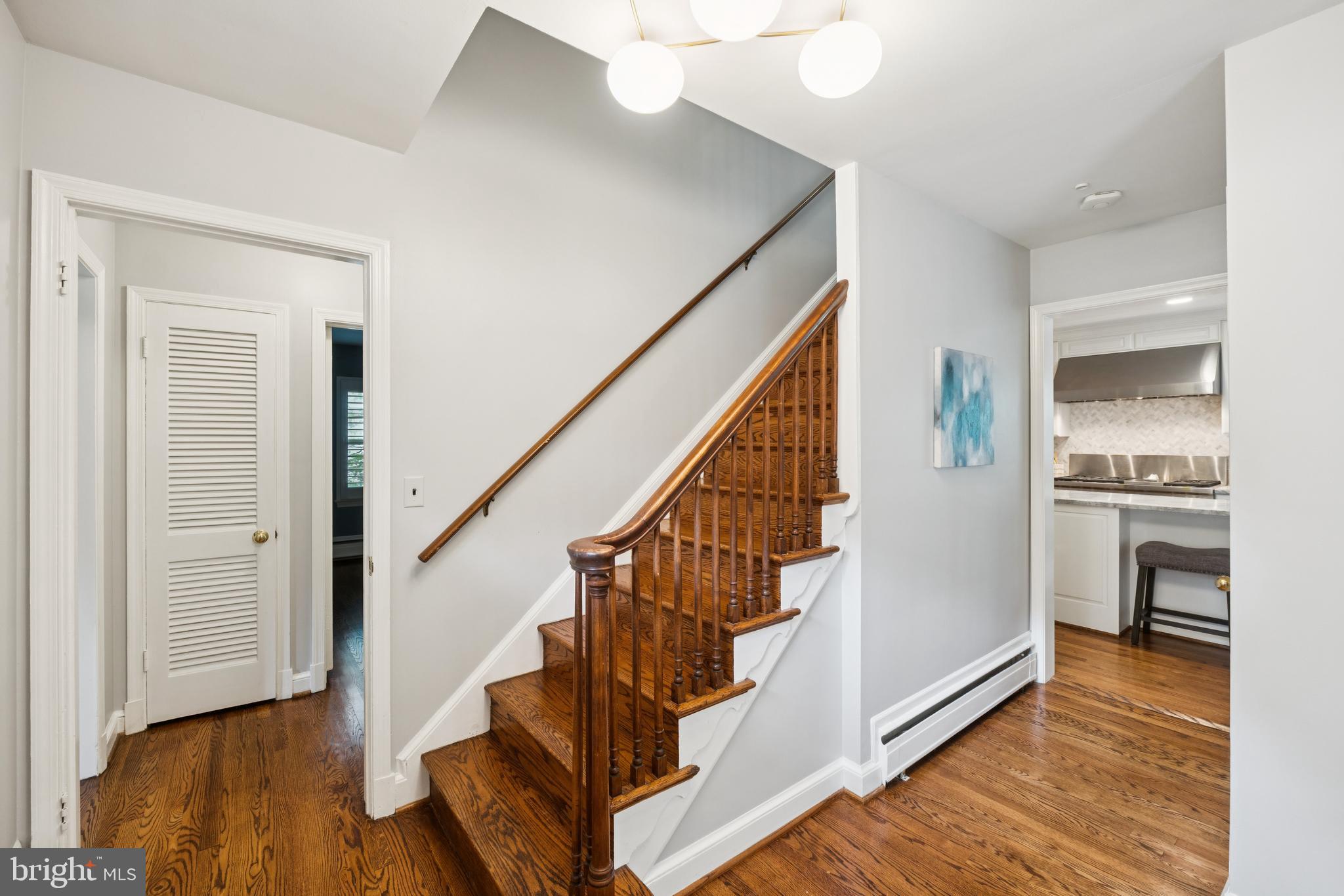 10016 E BEXHILL DRIVE