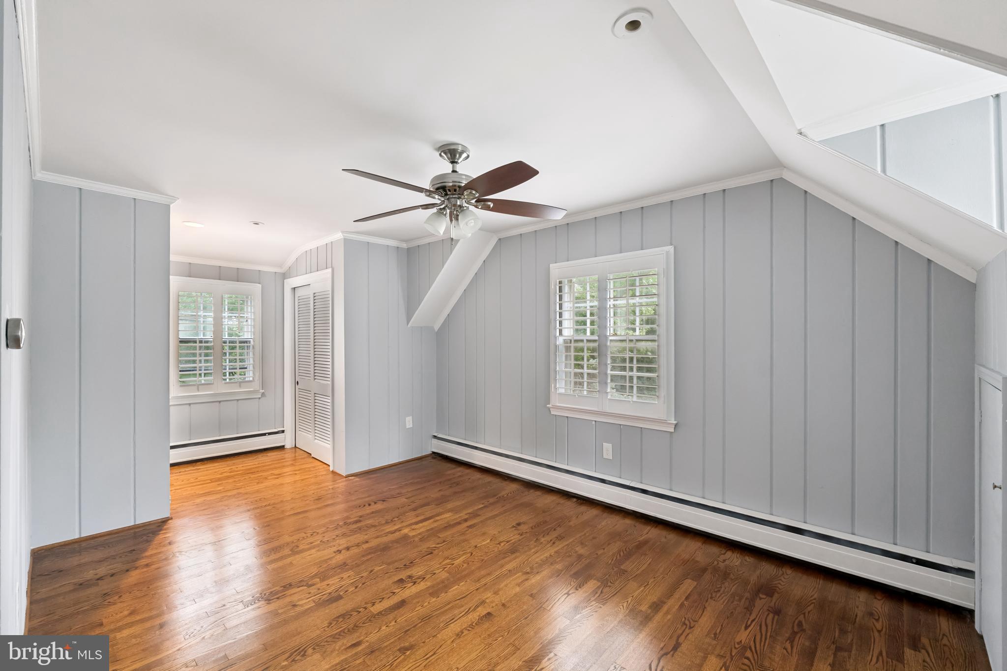 10016 E BEXHILL DRIVE