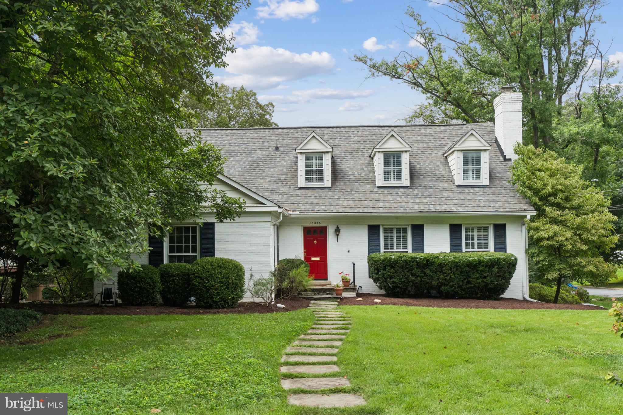 10016 E BEXHILL DRIVE