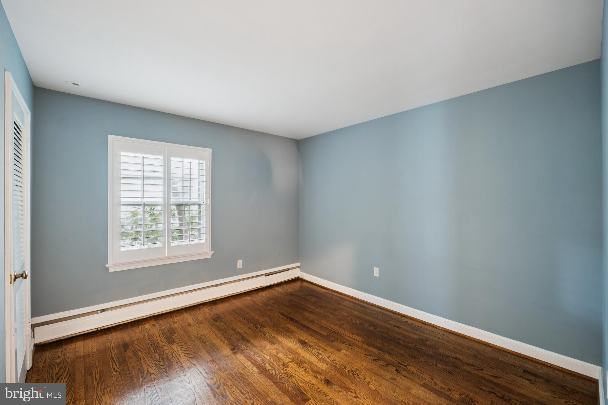 10016 E BEXHILL DRIVE