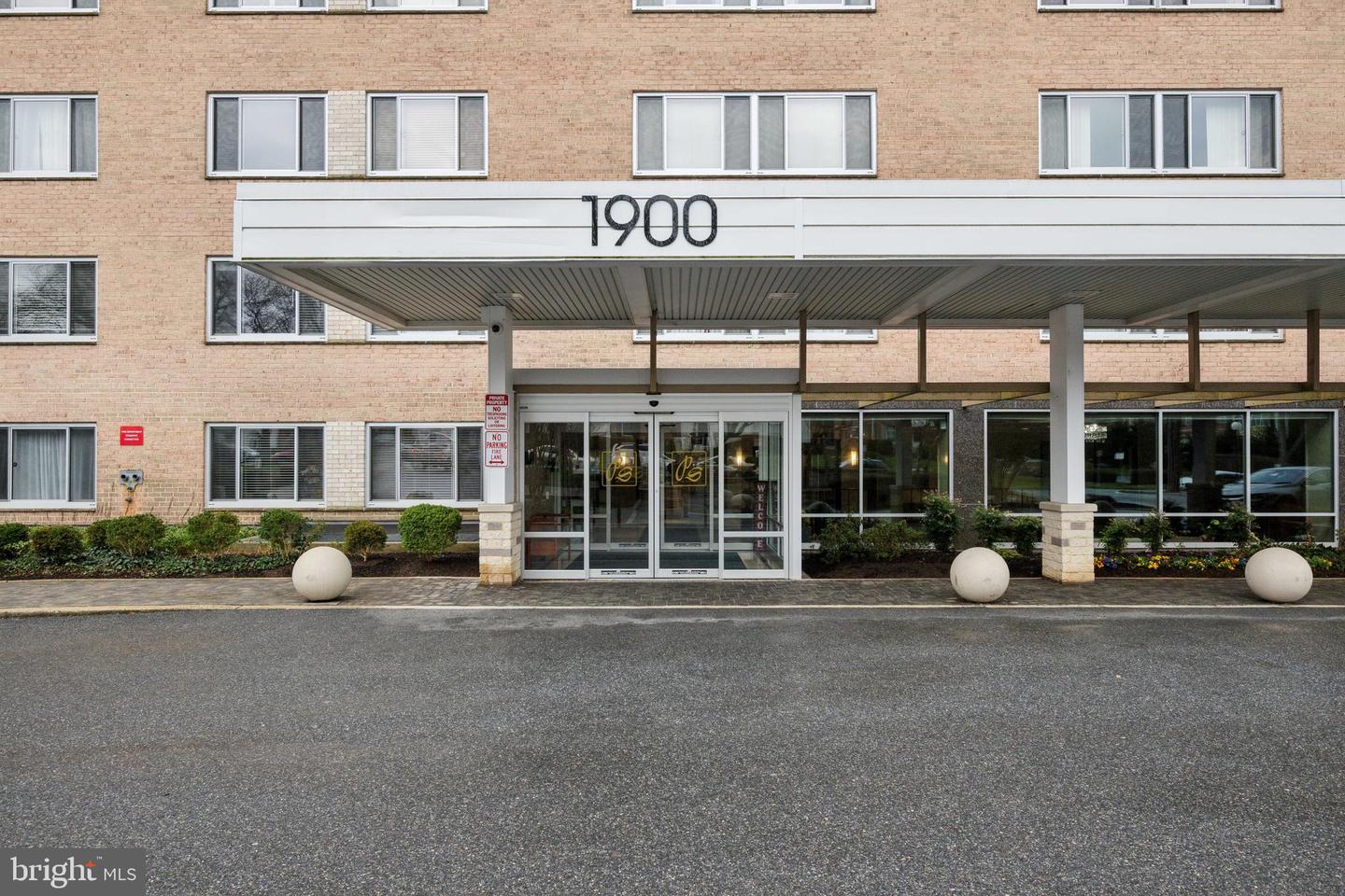 1900 LYTTONSVILLE RD #1017