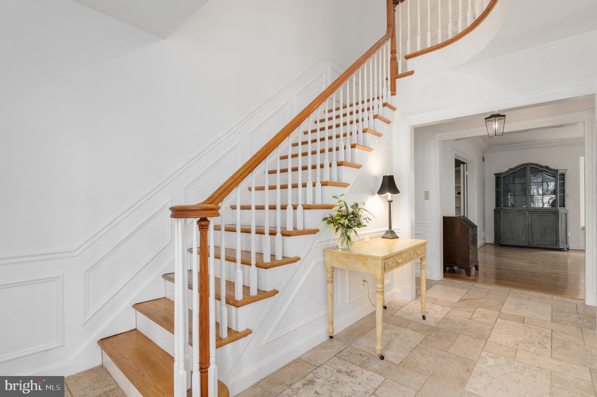 21 FARMINGTON COURT