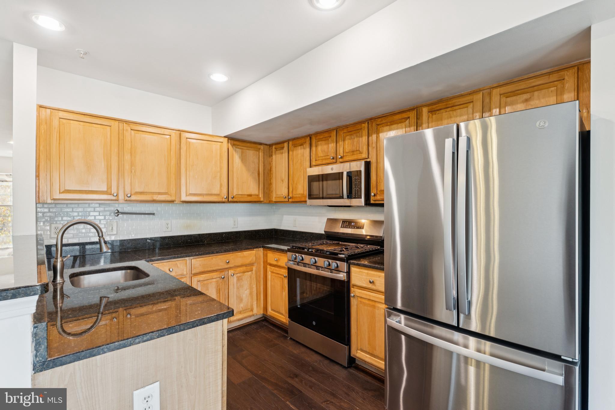 11357 KING GEORGE DRIVE 10