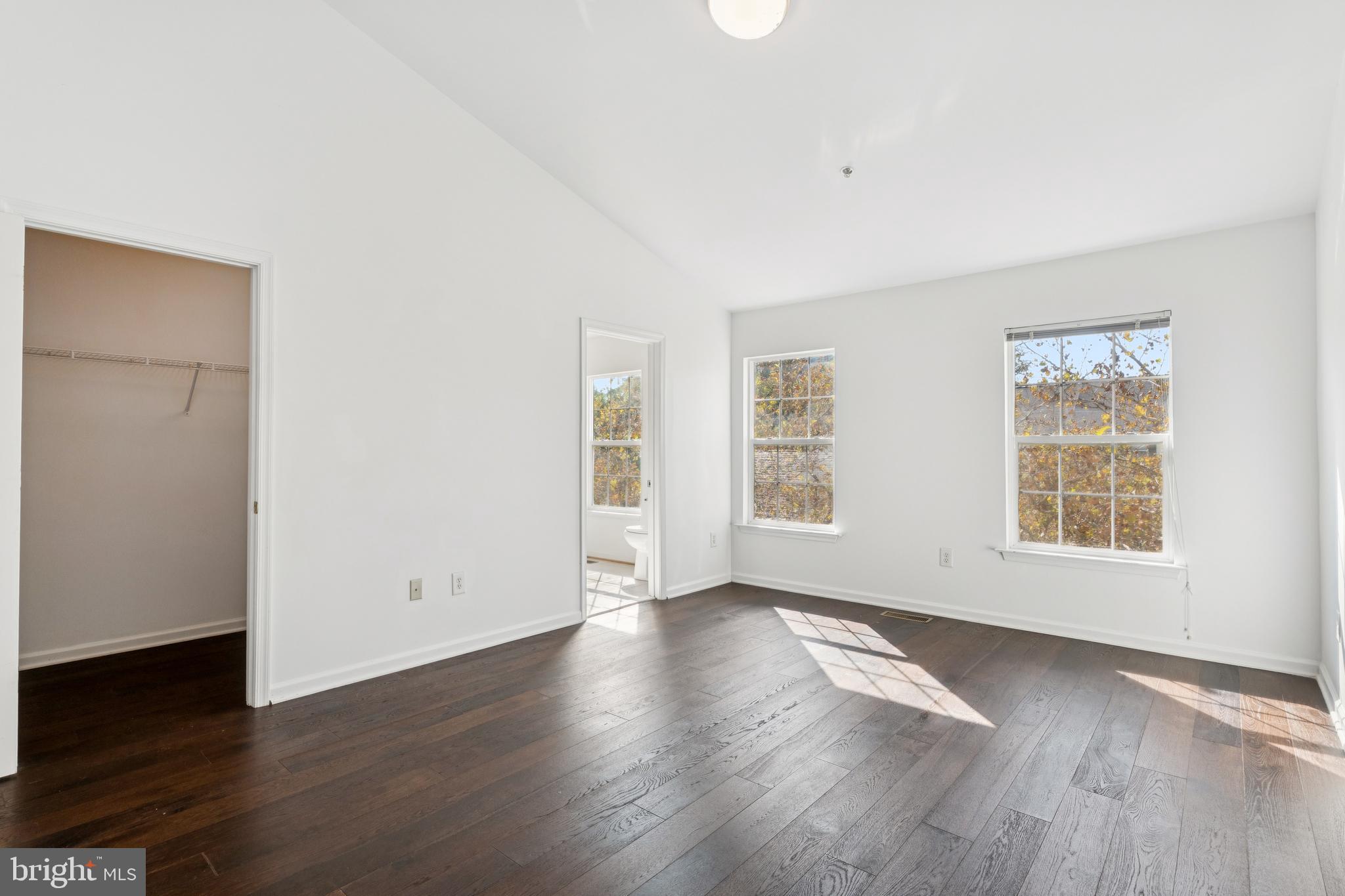 11357 KING GEORGE DRIVE 10