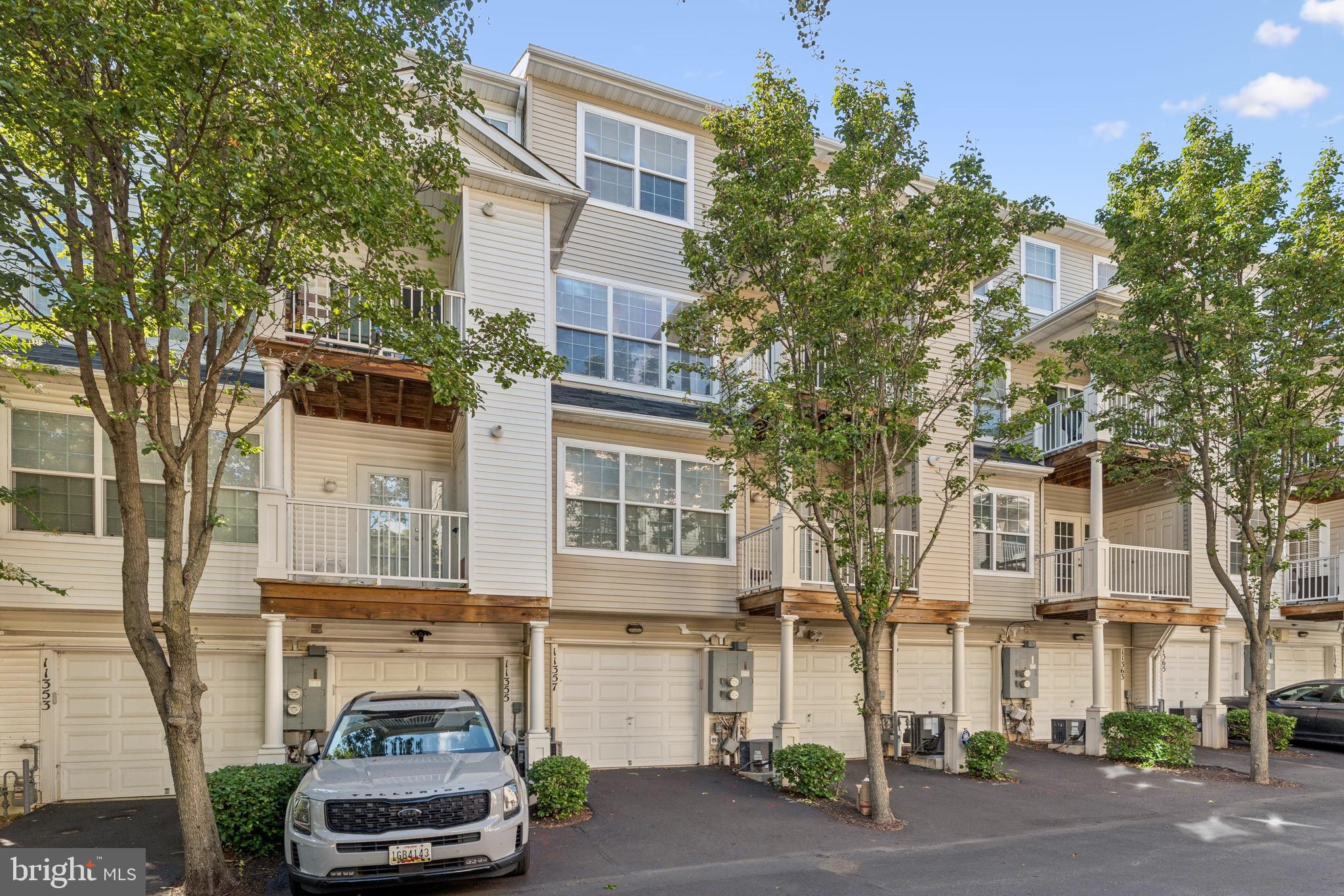 11357 KING GEORGE DRIVE 10