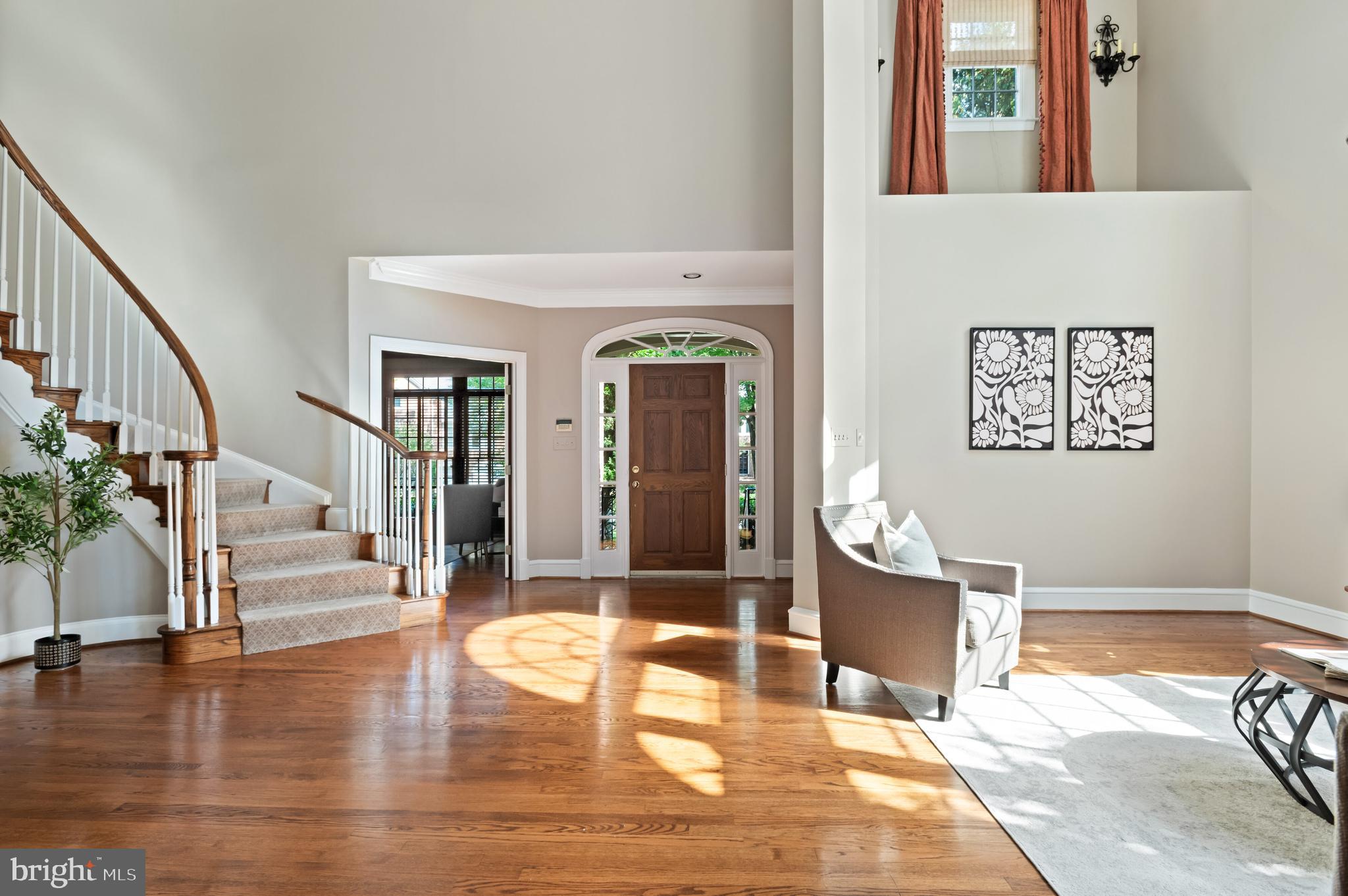 6723 LANDON LANE