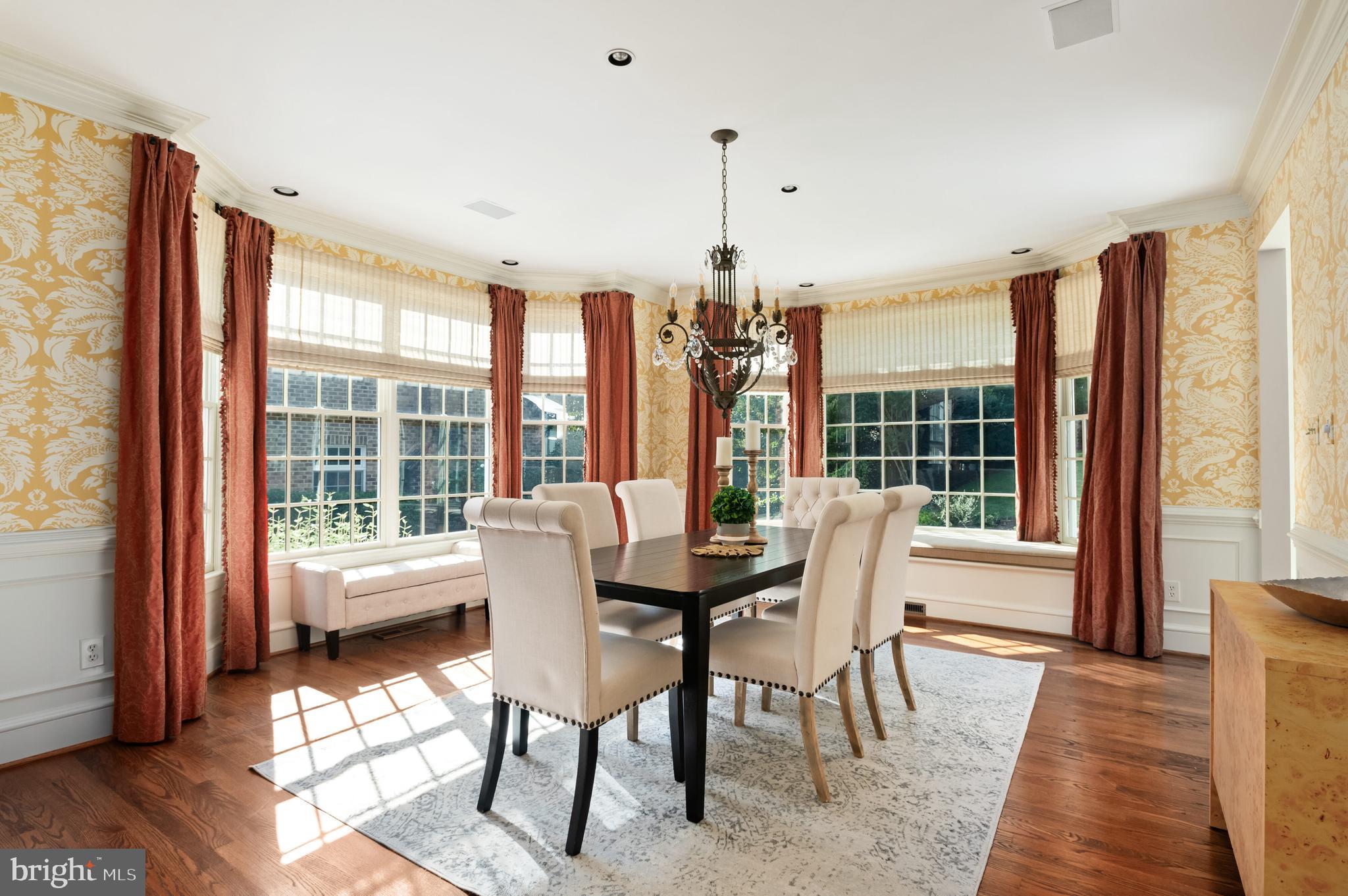6723 LANDON LANE