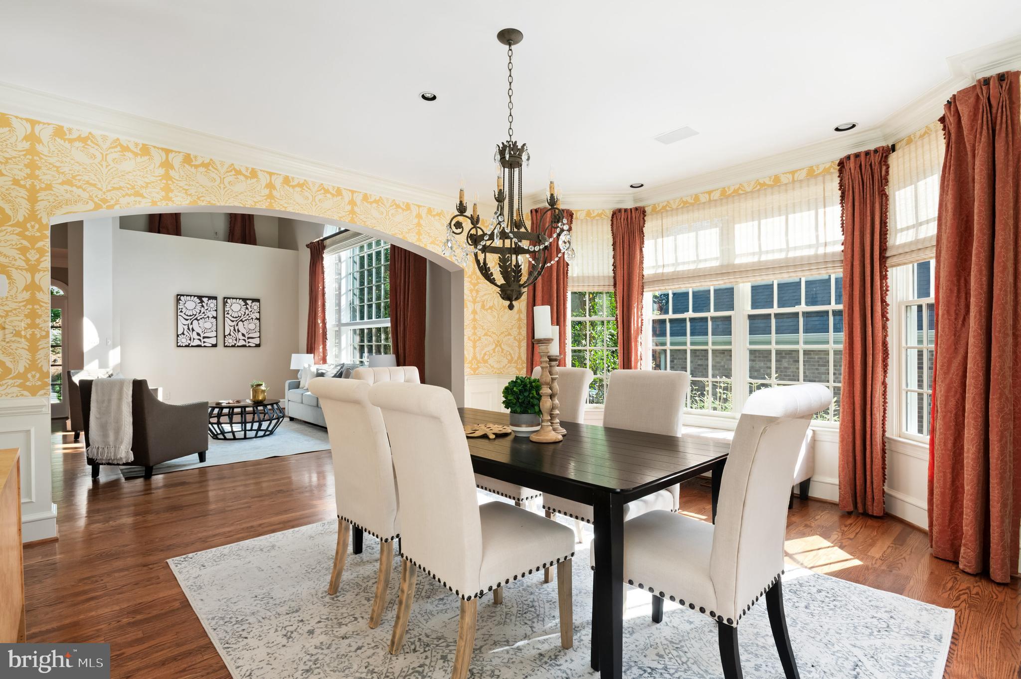 6723 LANDON LANE