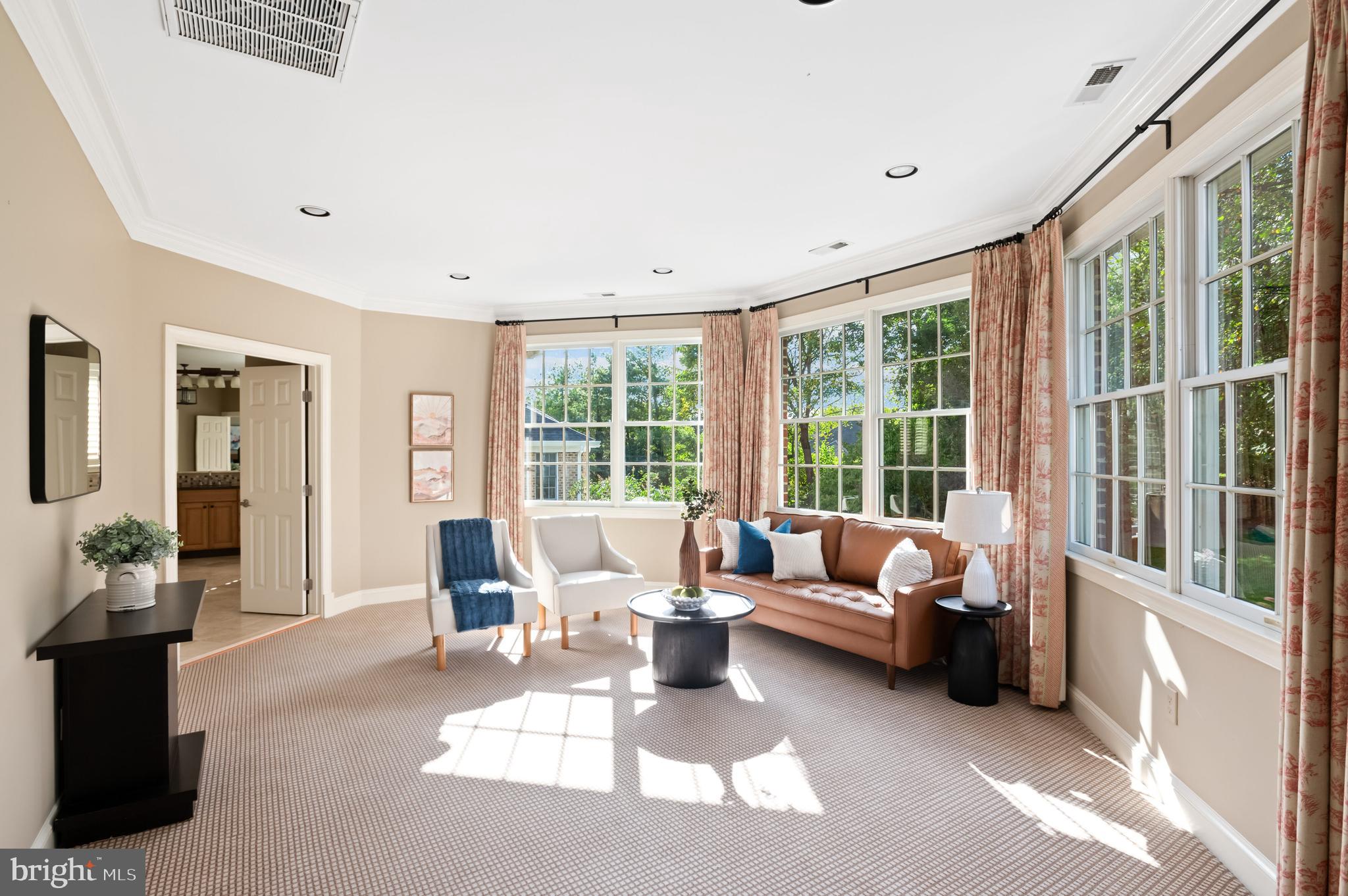 6723 LANDON LANE
