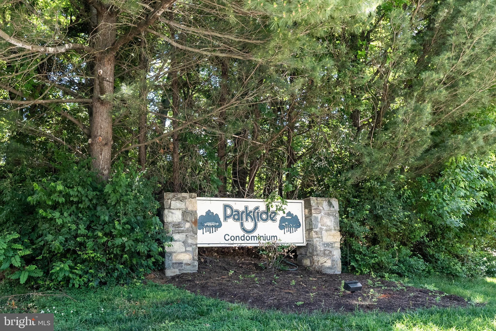 10500 MONTROSE AVENUE M4