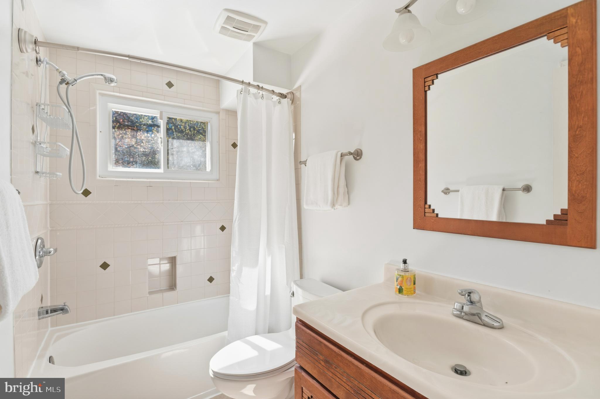 5523 UPPINGHAM STREET