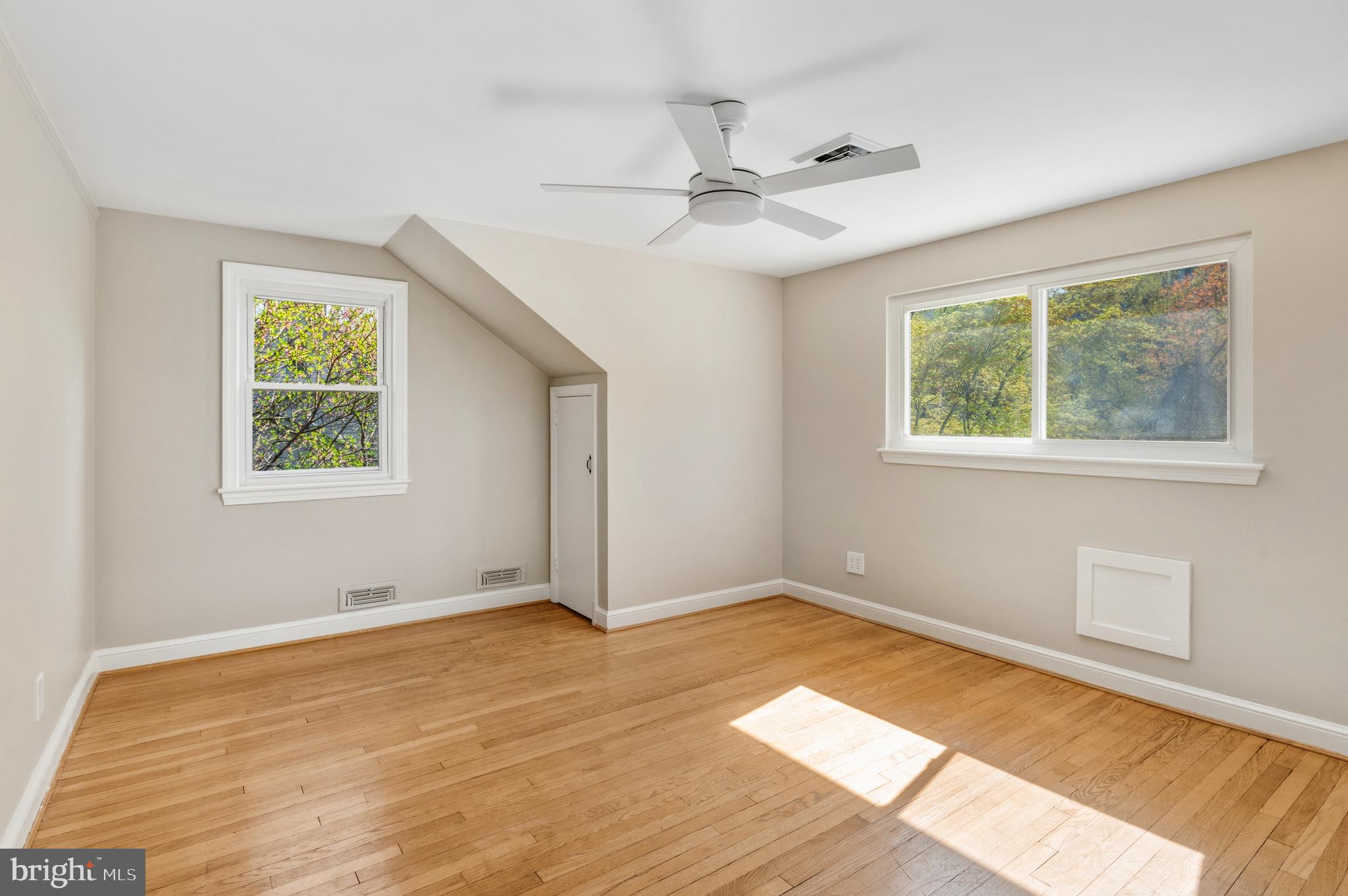 5523 UPPINGHAM STREET