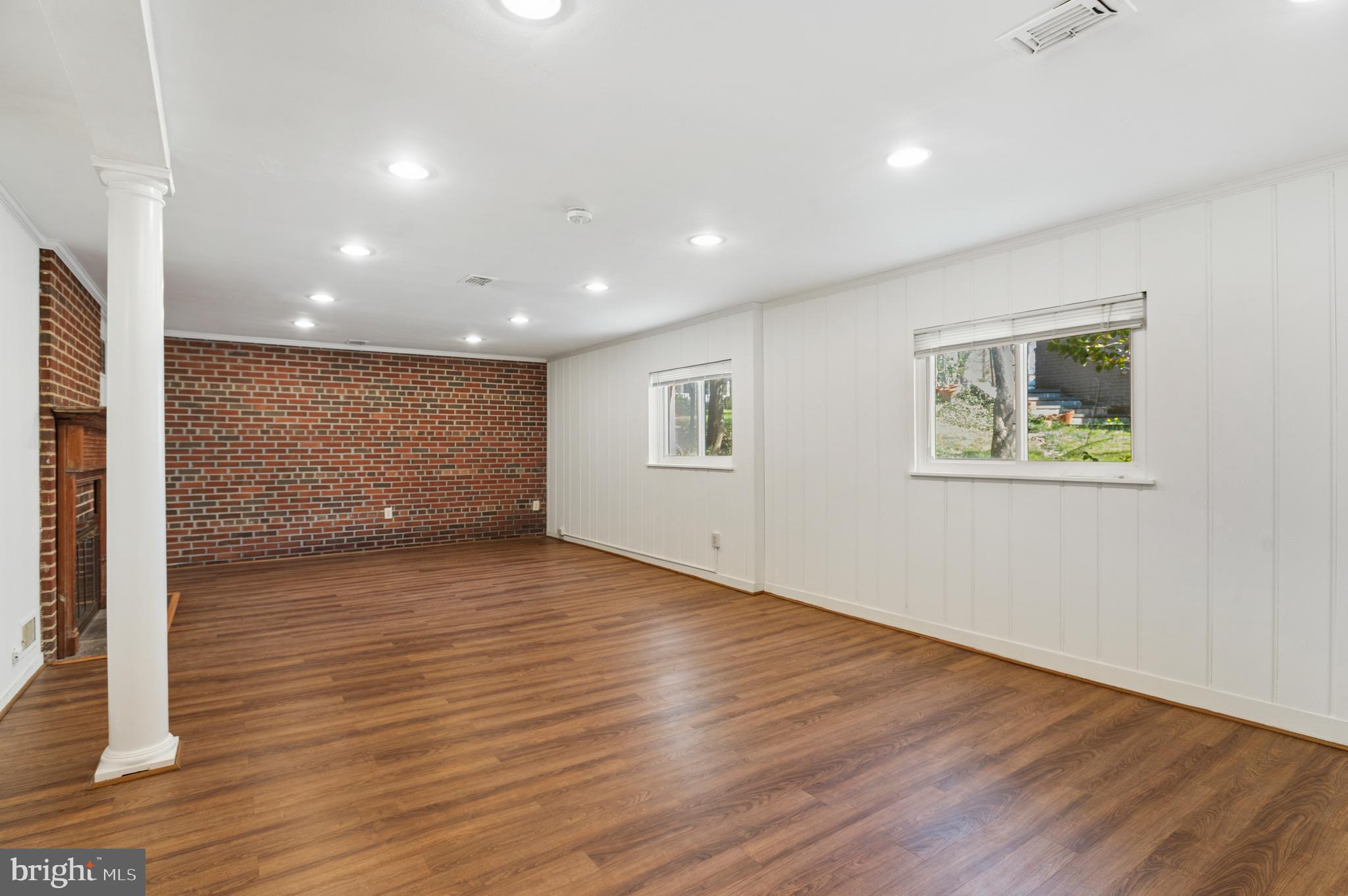 5523 UPPINGHAM STREET