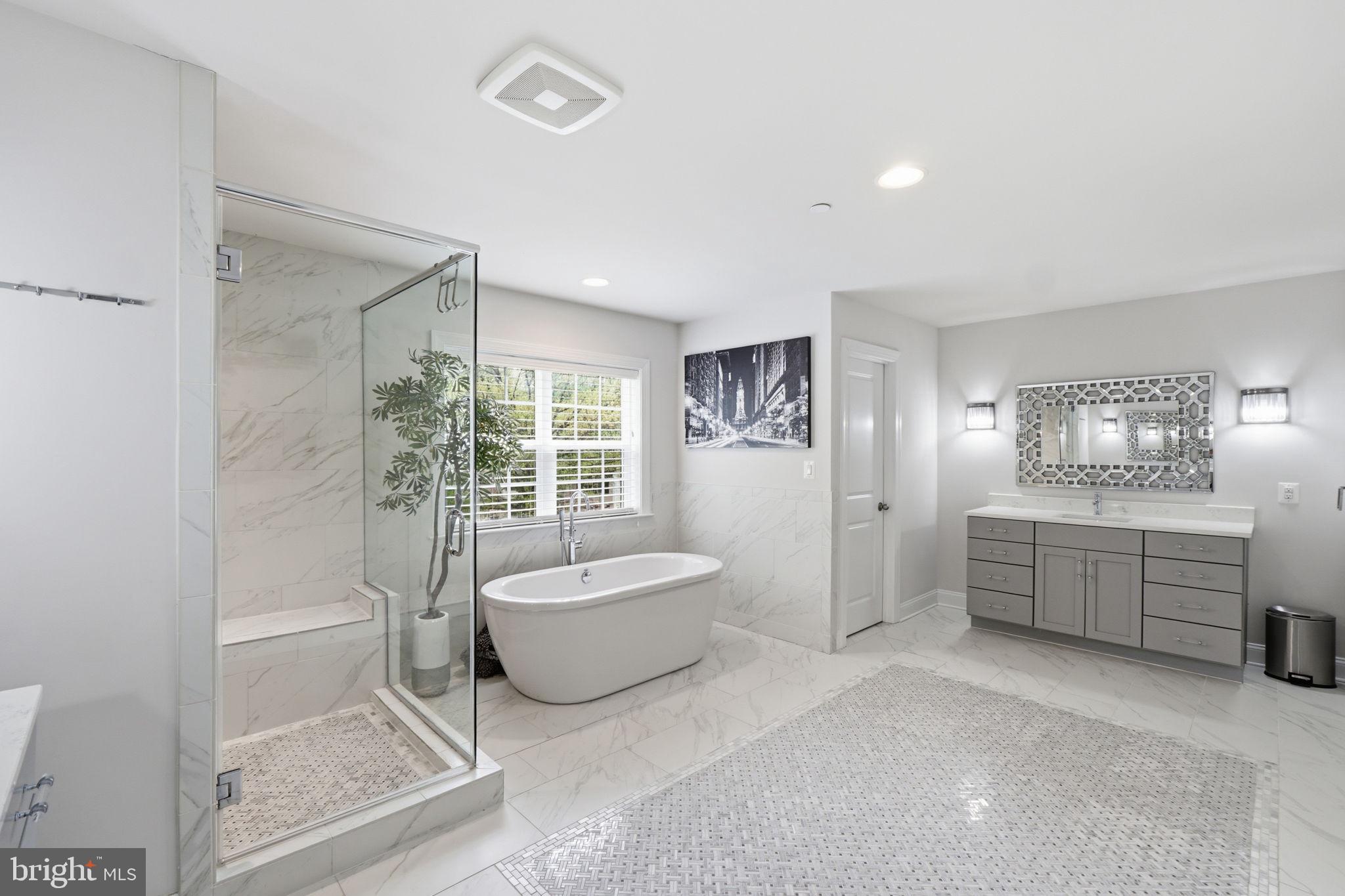 11801 DINWIDDIE DRIVE