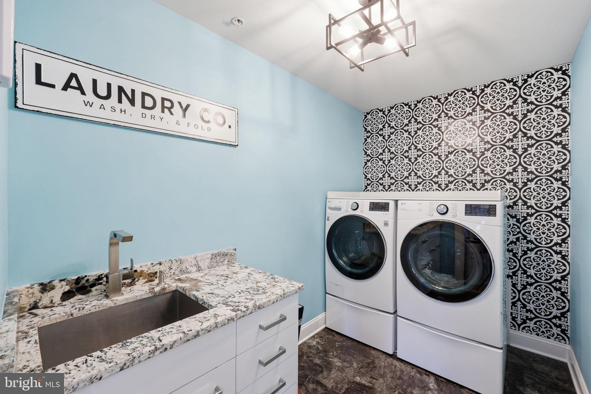 11801 DINWIDDIE DRIVE