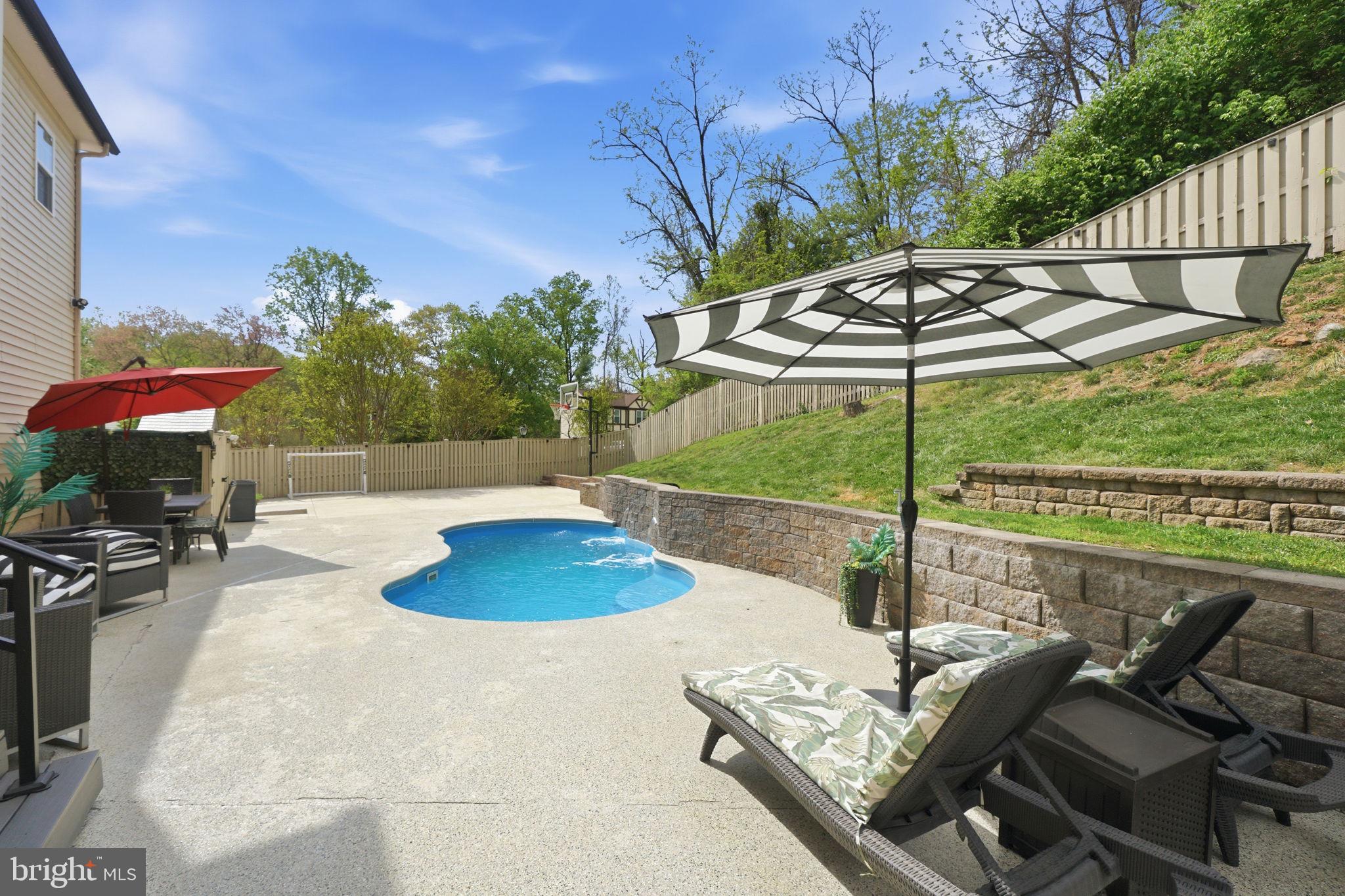 11801 DINWIDDIE DRIVE