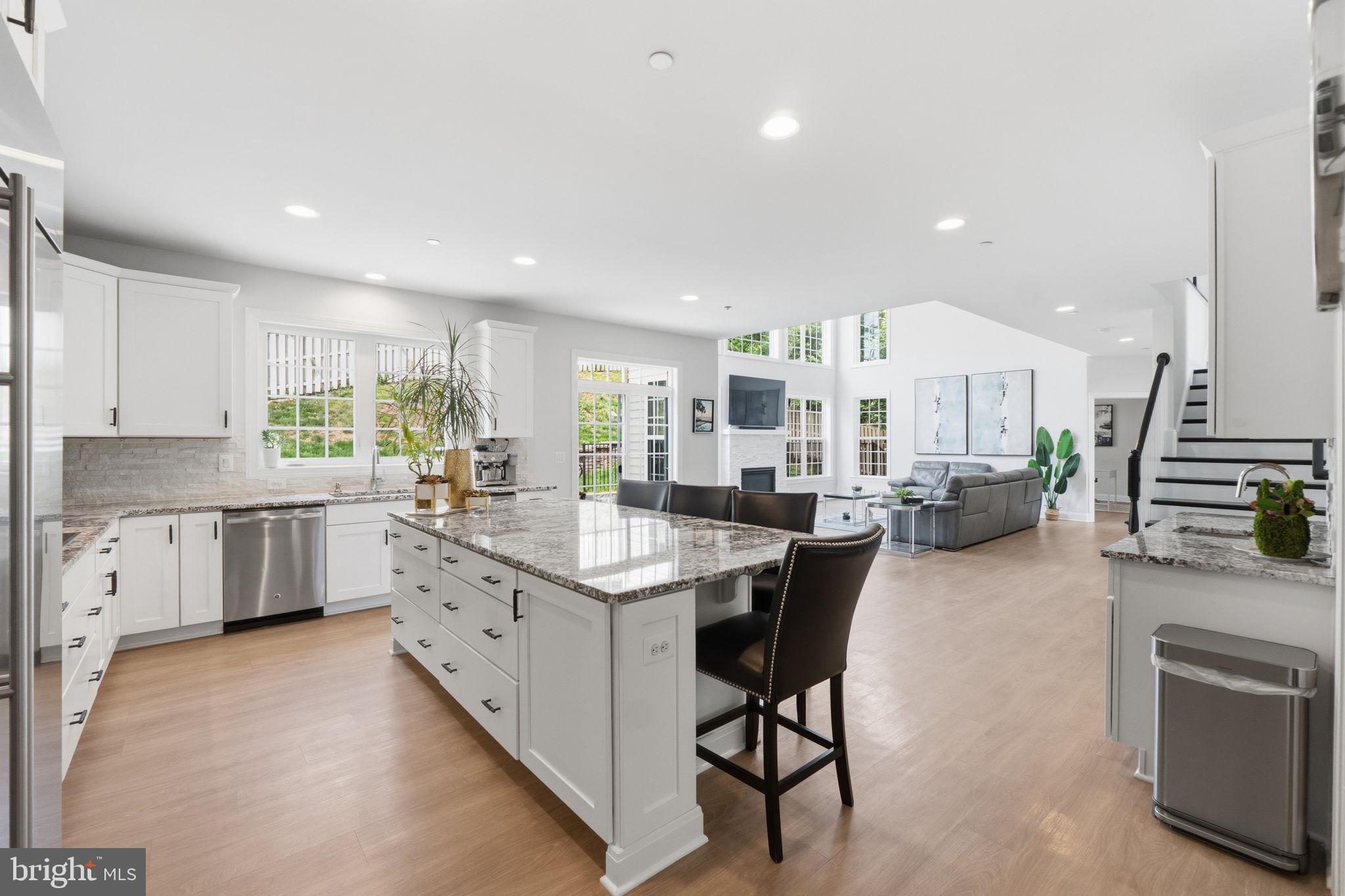 11801 DINWIDDIE DRIVE