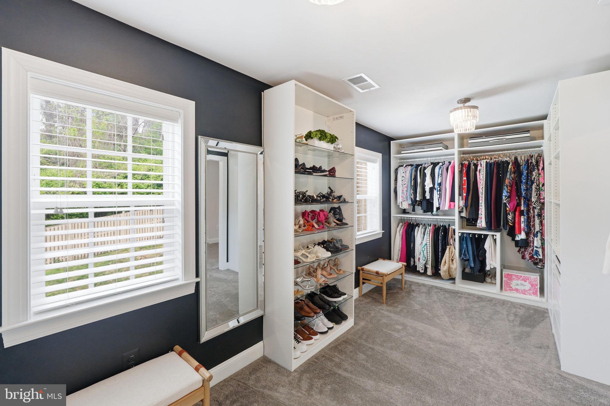 11801 DINWIDDIE DRIVE