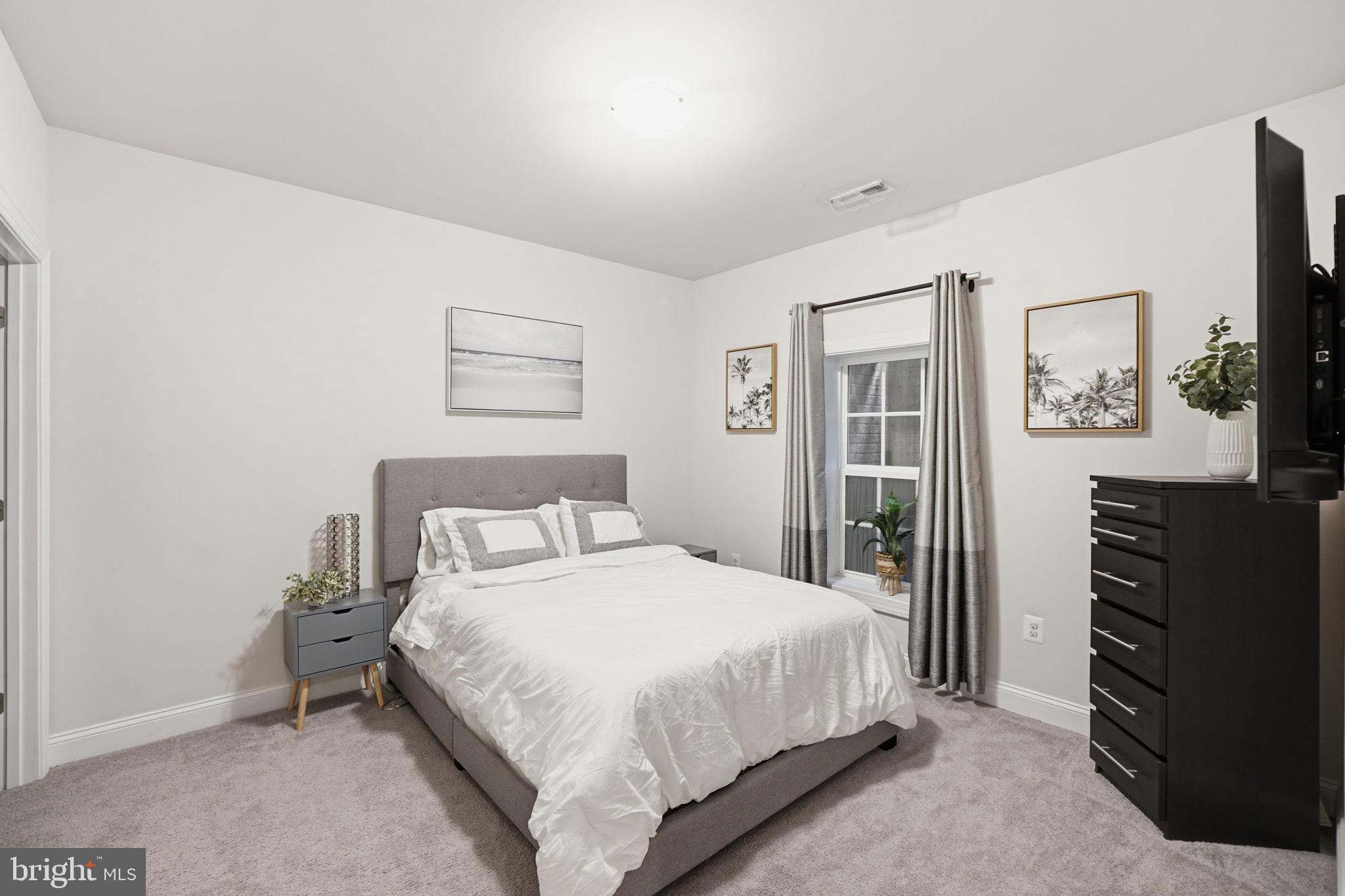 11801 DINWIDDIE DRIVE