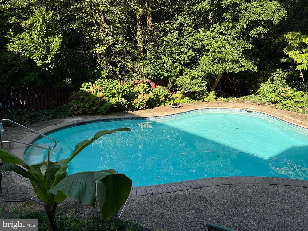 5344 FALMOUTH ROAD