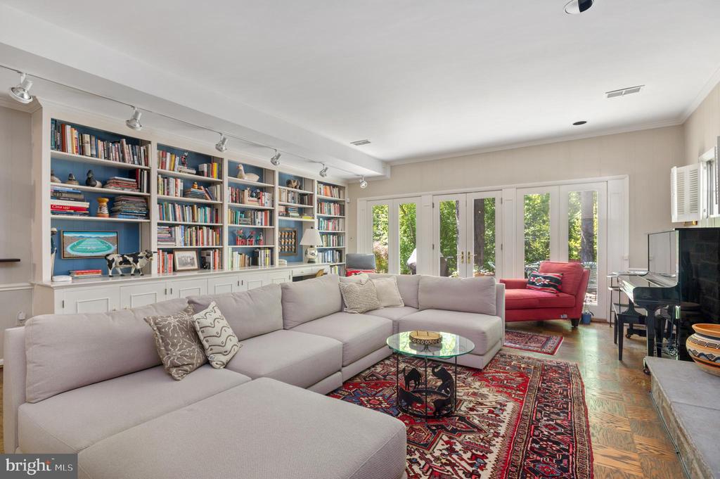 5344 FALMOUTH ROAD