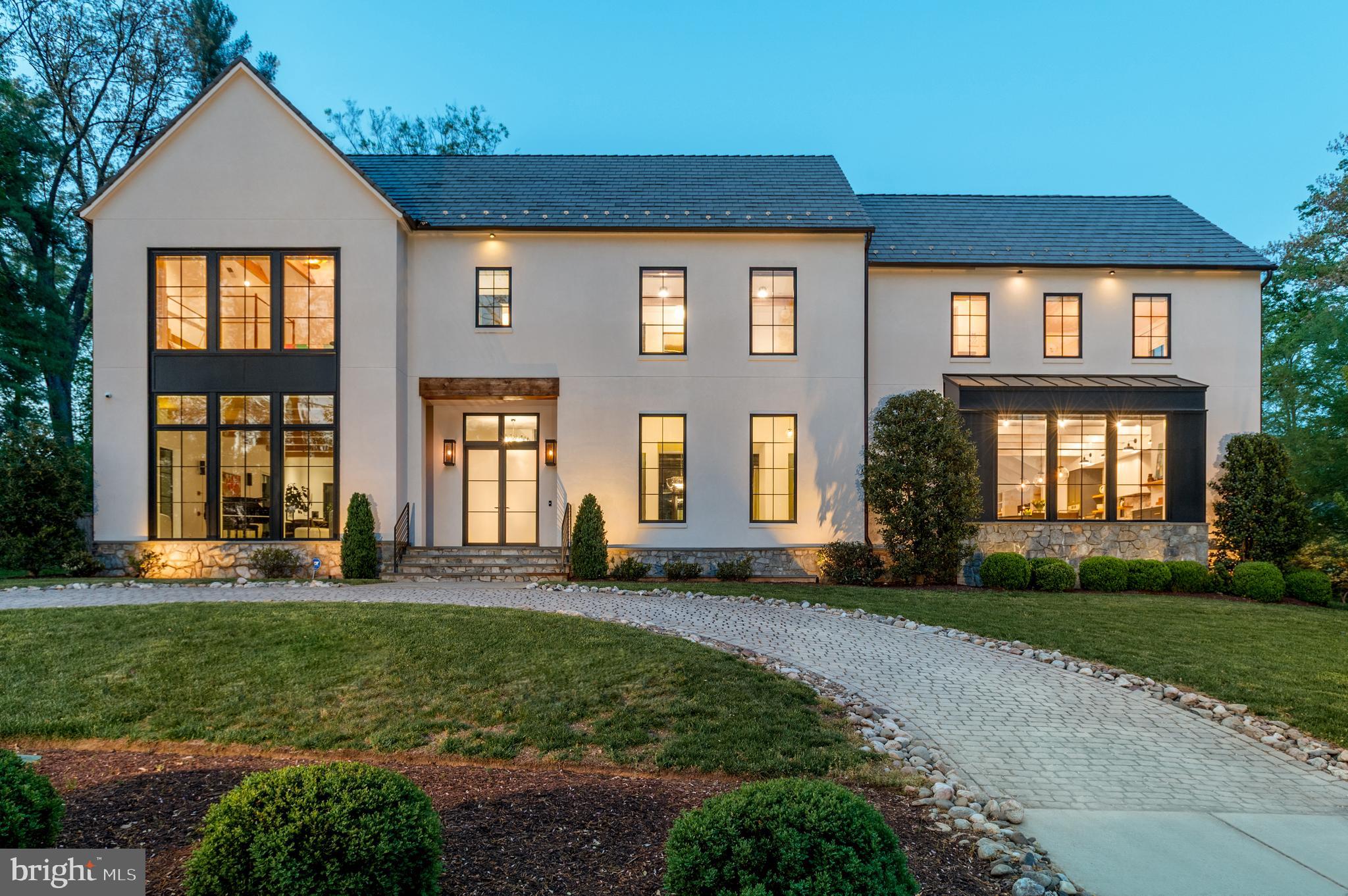 7101 LONGWOOD DRIVE