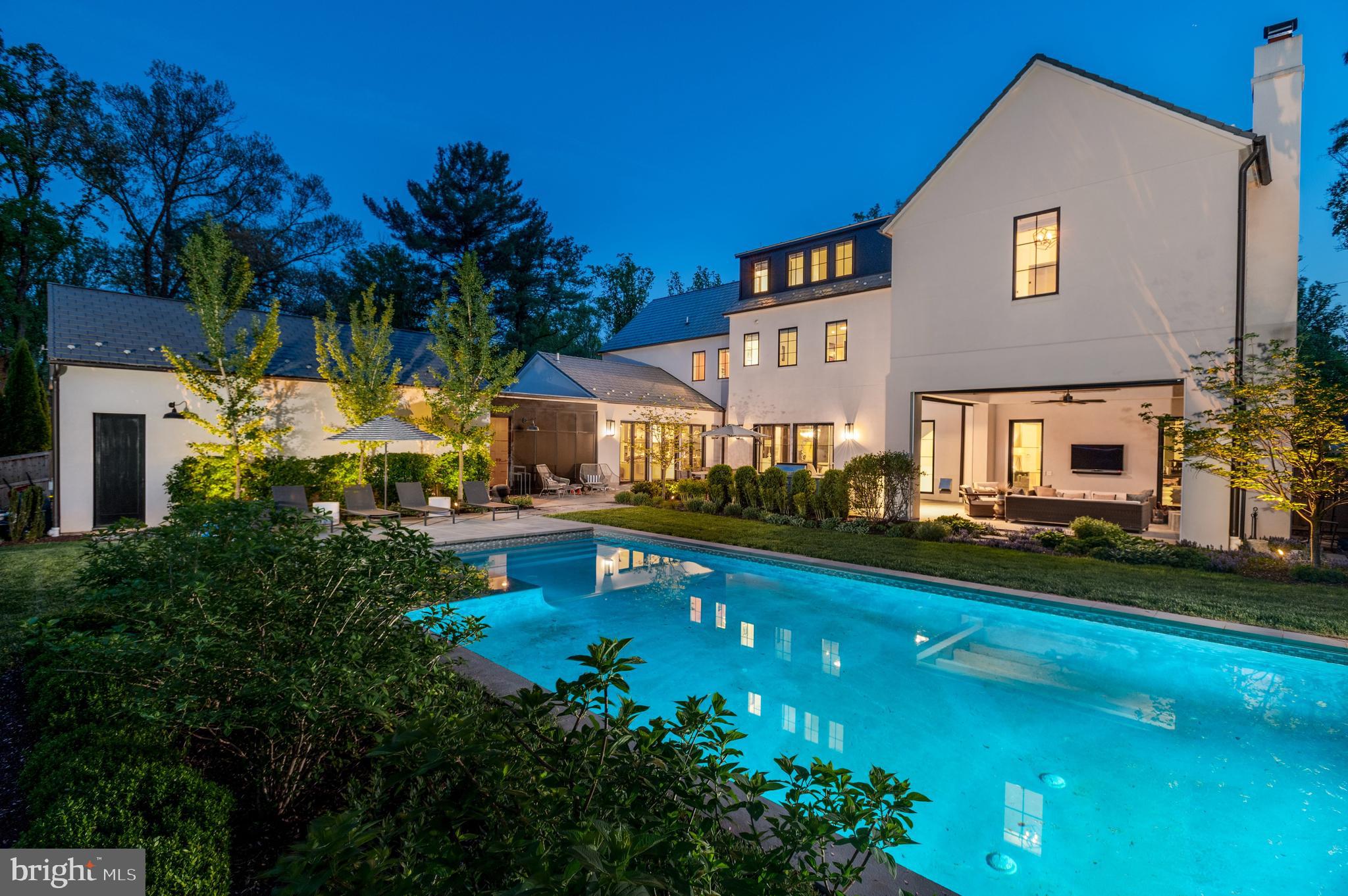 7101 LONGWOOD DRIVE