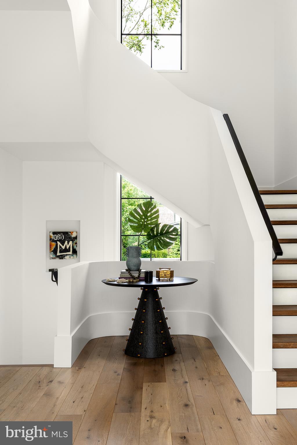 7101 LONGWOOD DRIVE