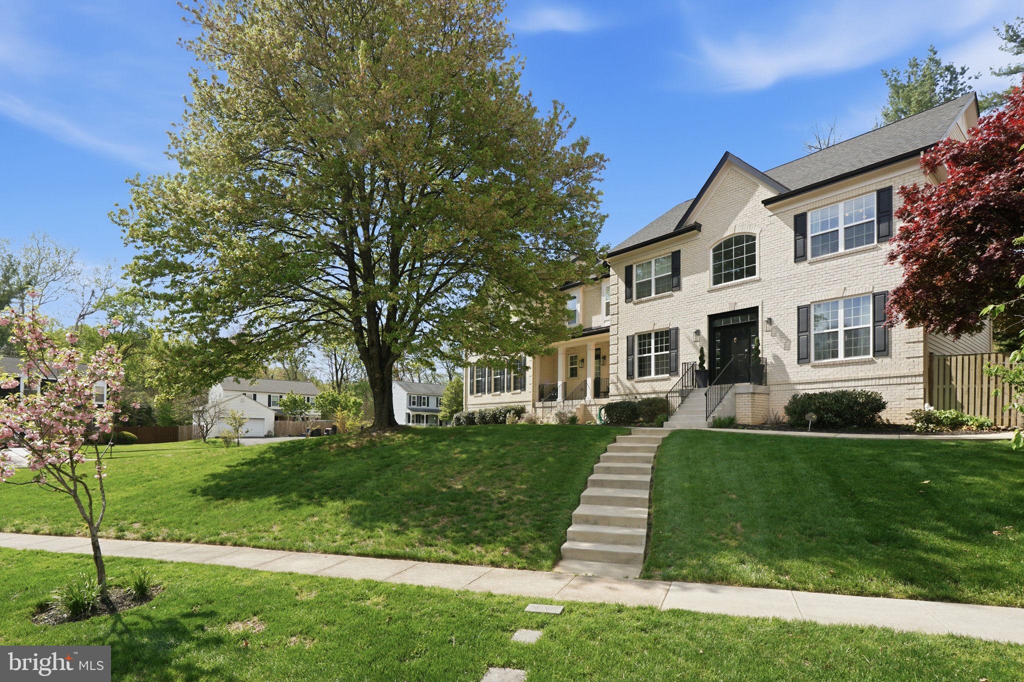 11801 DINWIDDIE DRIVE