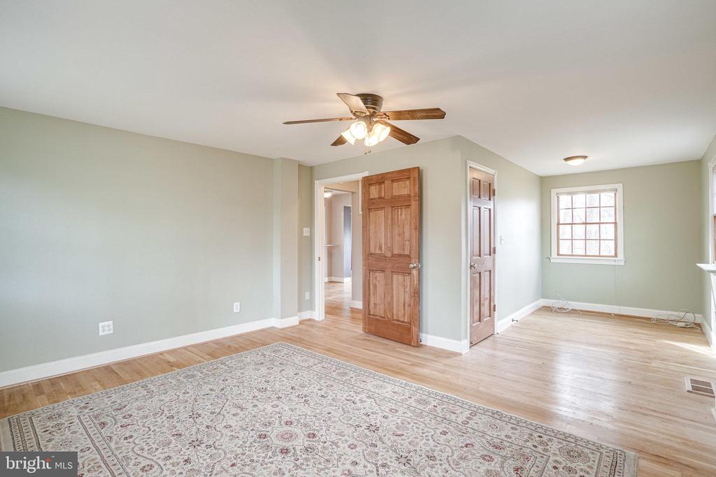 4107 BYRD COURT