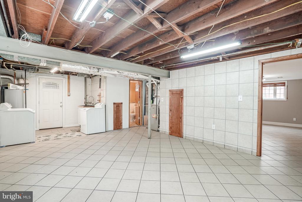 4107 BYRD COURT