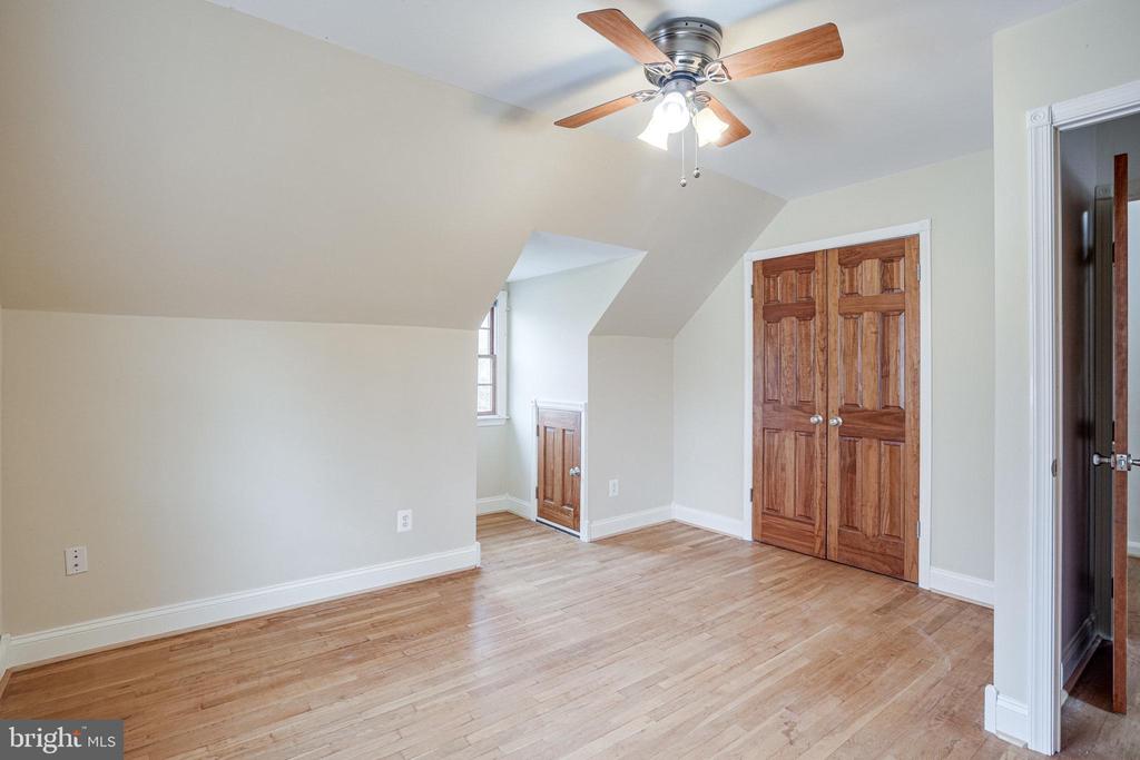 4107 BYRD COURT