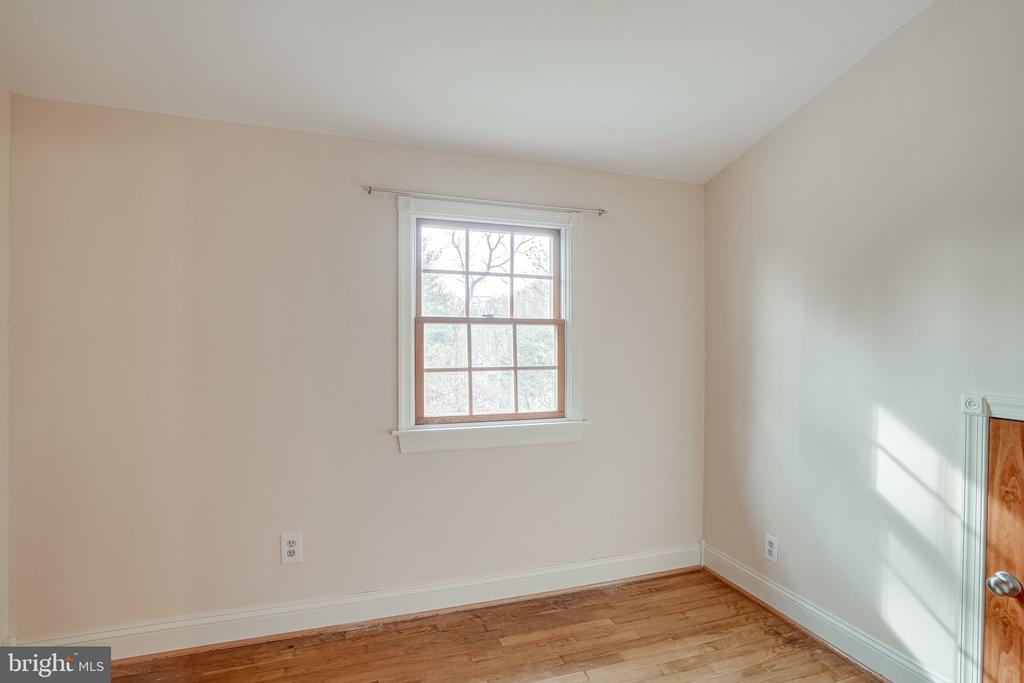 4107 BYRD COURT