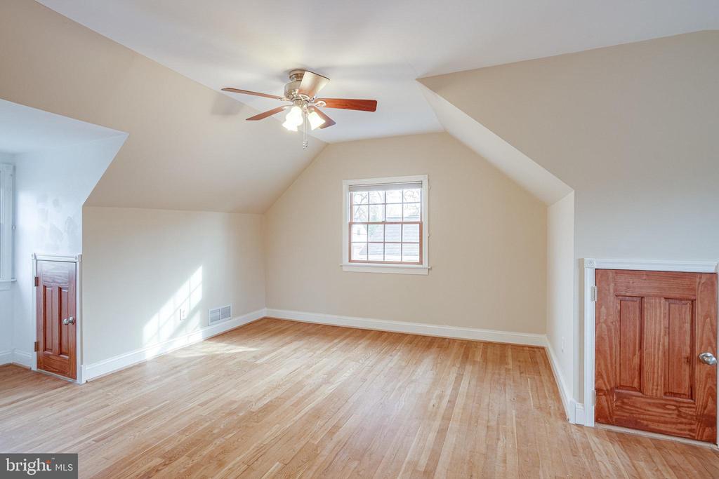 4107 BYRD COURT