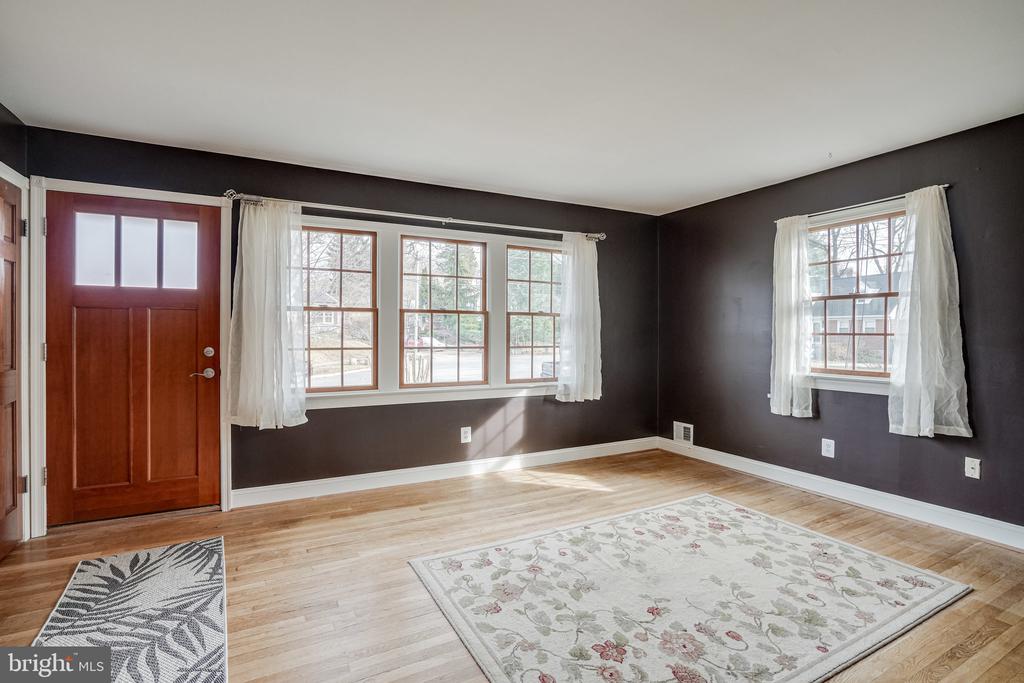 4107 BYRD COURT