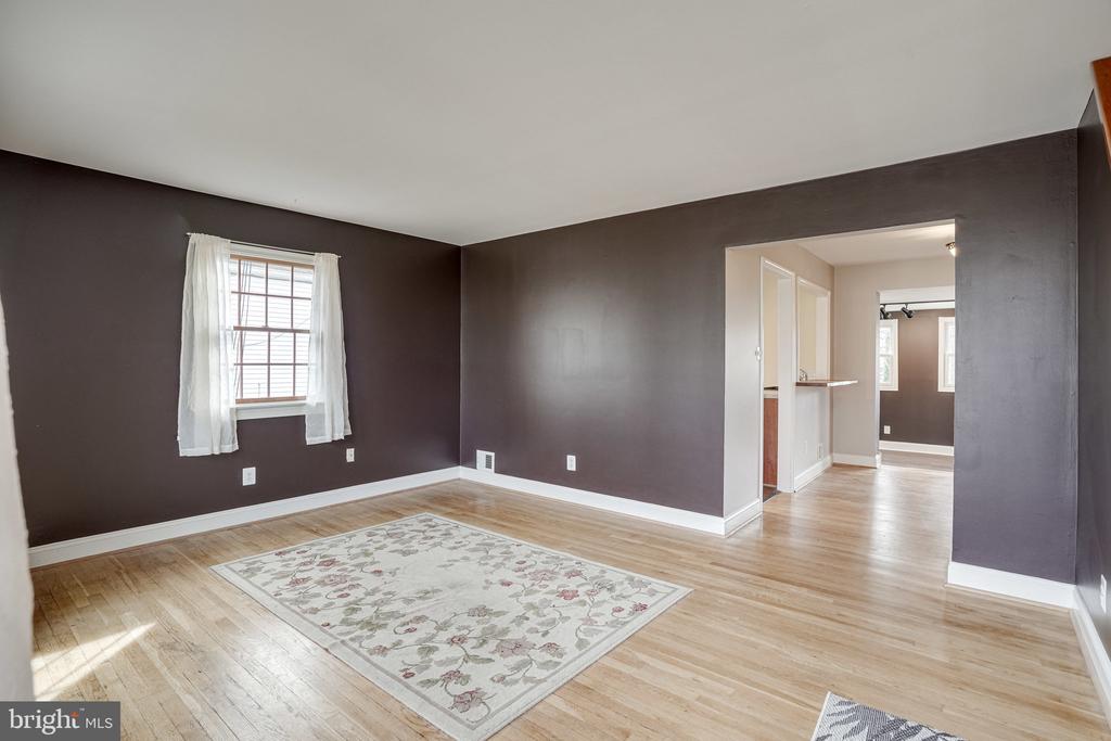 4107 BYRD COURT