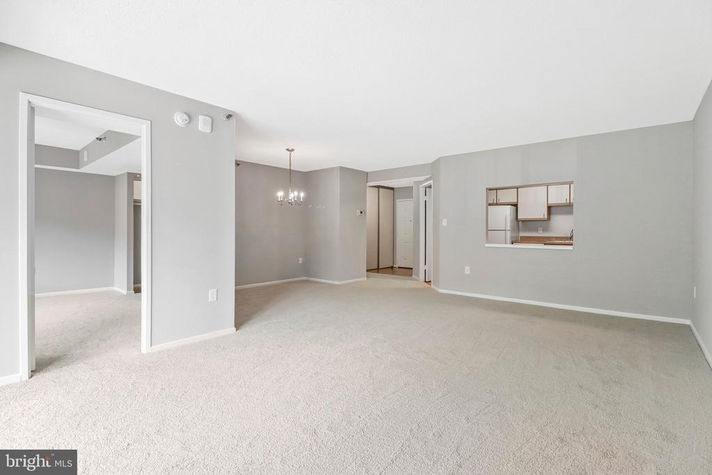 15107 INTERLACHEN DRIVE Unit: 2-409