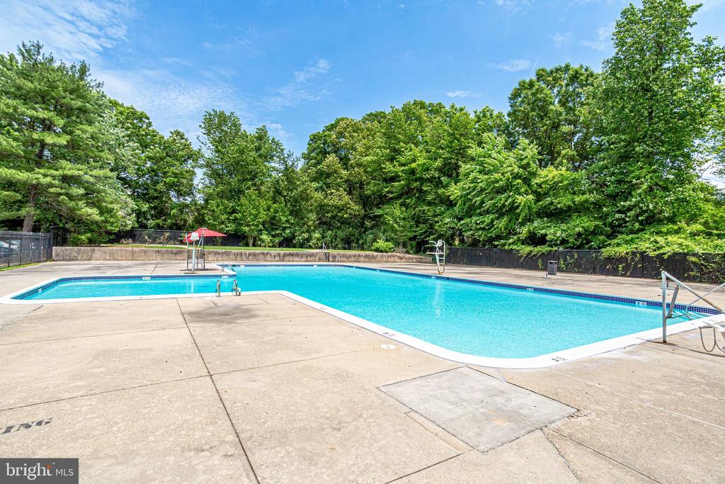 7333 NEW HAMPSHIRE AVENUE Unit: 420W
