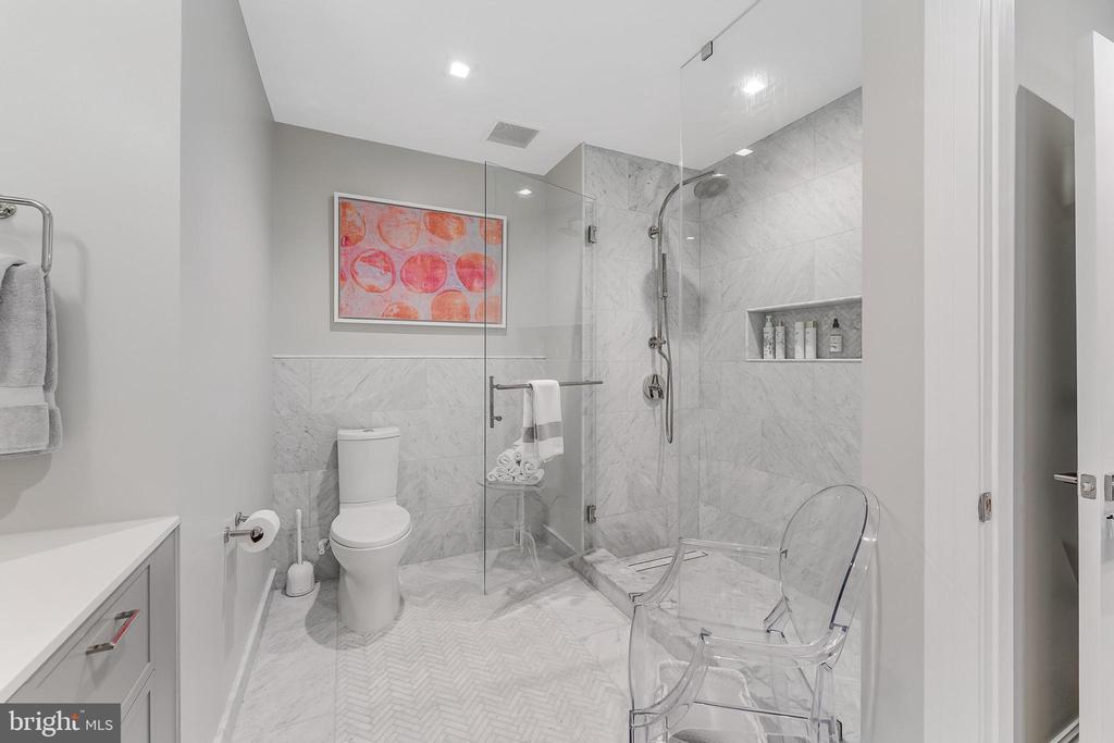 8551 CONNECTICUT AVENUE Unit: 311