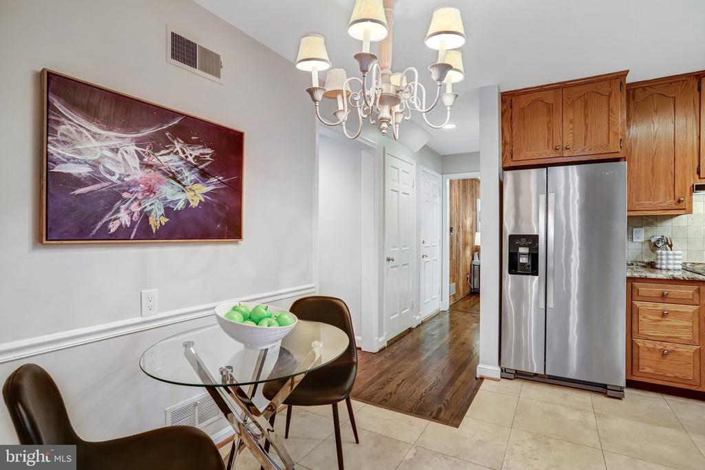 10605 GAINSBOROUGH ROAD