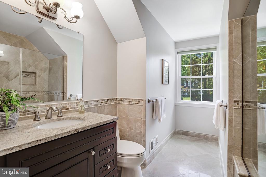 10605 GAINSBOROUGH ROAD