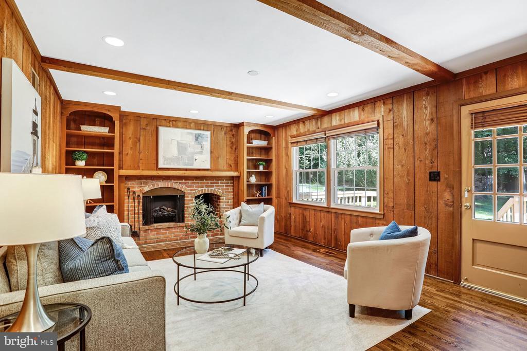 10605 GAINSBOROUGH ROAD