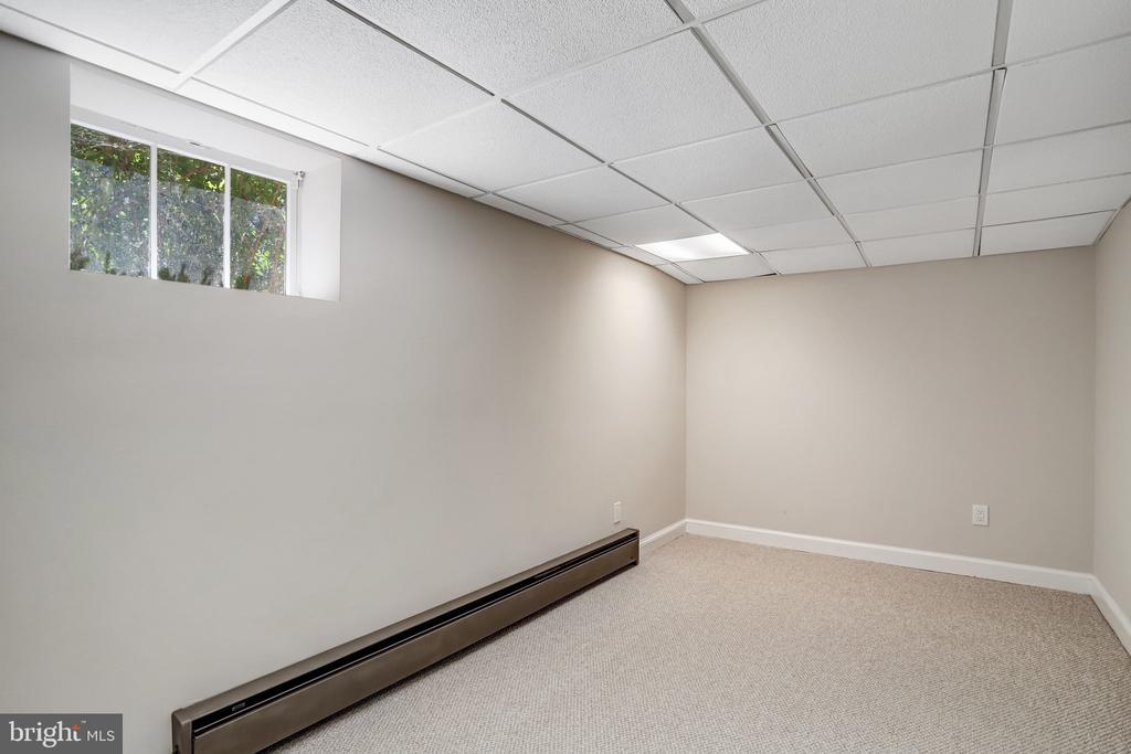 10605 GAINSBOROUGH ROAD