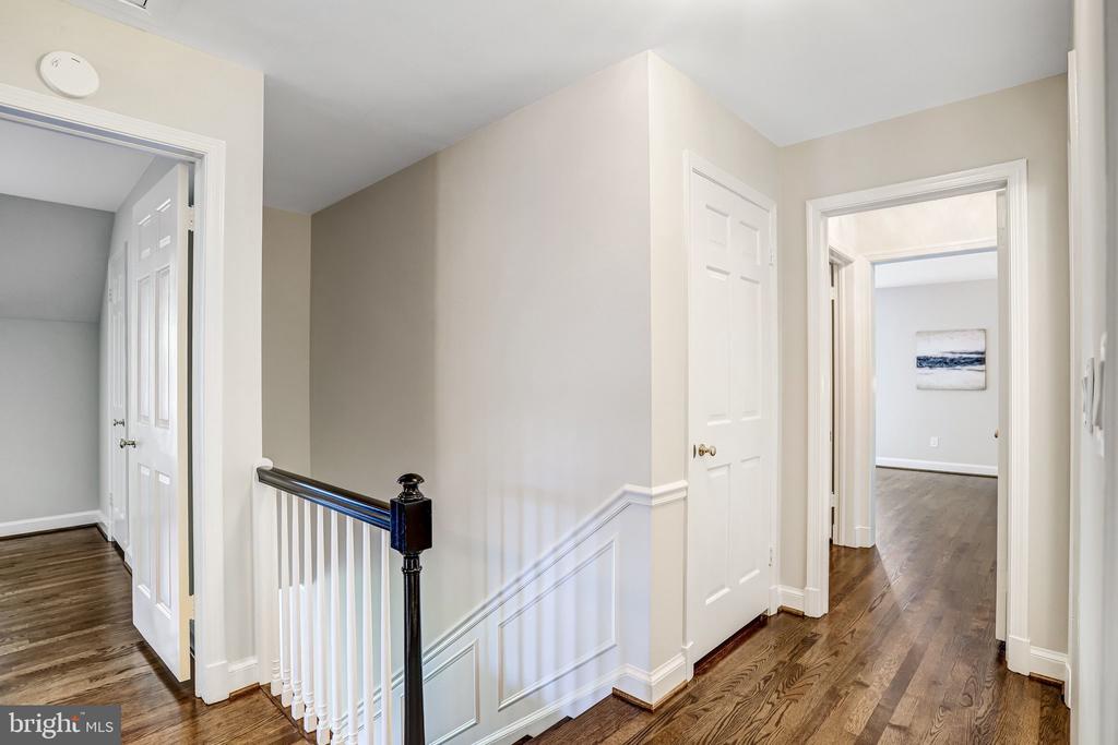 10605 GAINSBOROUGH ROAD