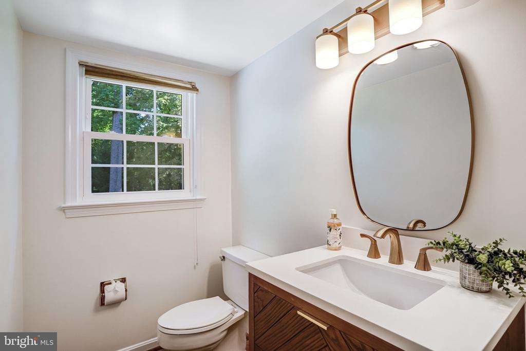 10605 GAINSBOROUGH ROAD