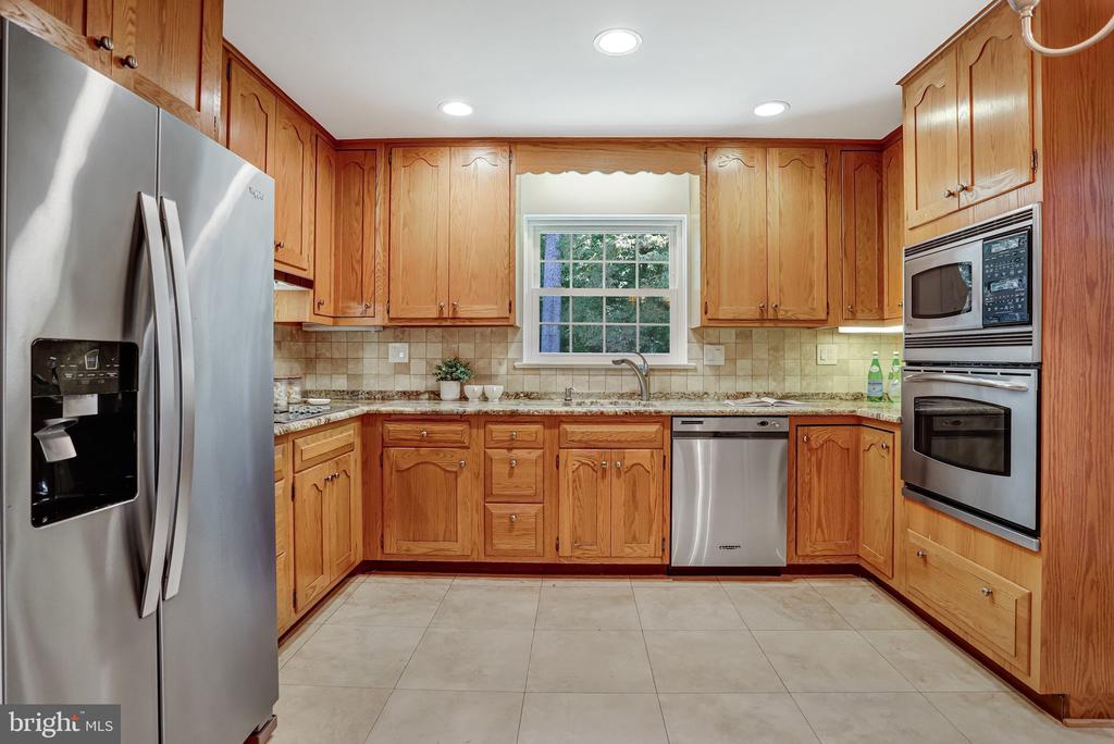 10605 GAINSBOROUGH ROAD
